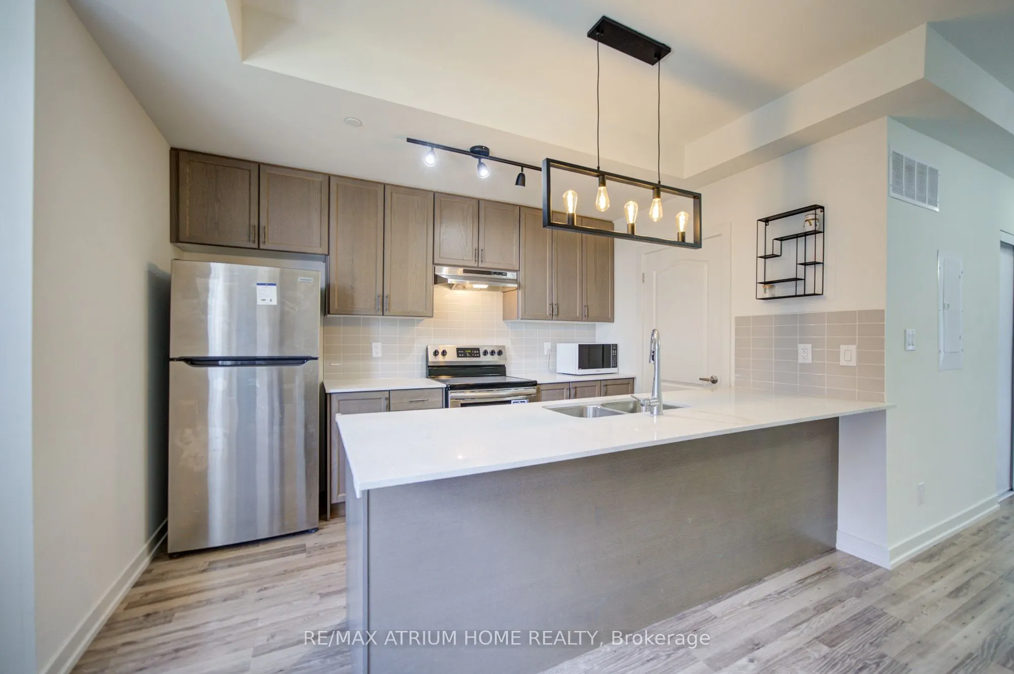 370 Red Maple Road #83
