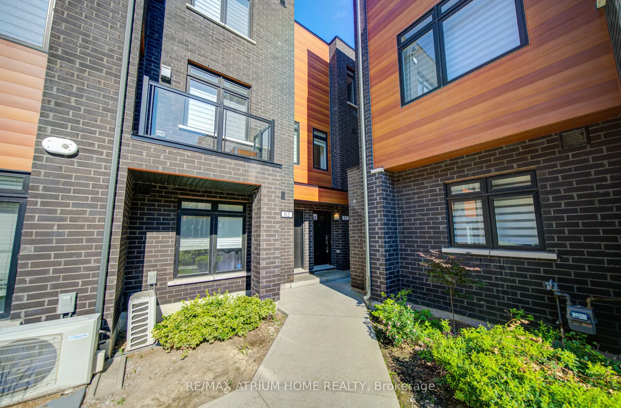 370 Red Maple Road #83