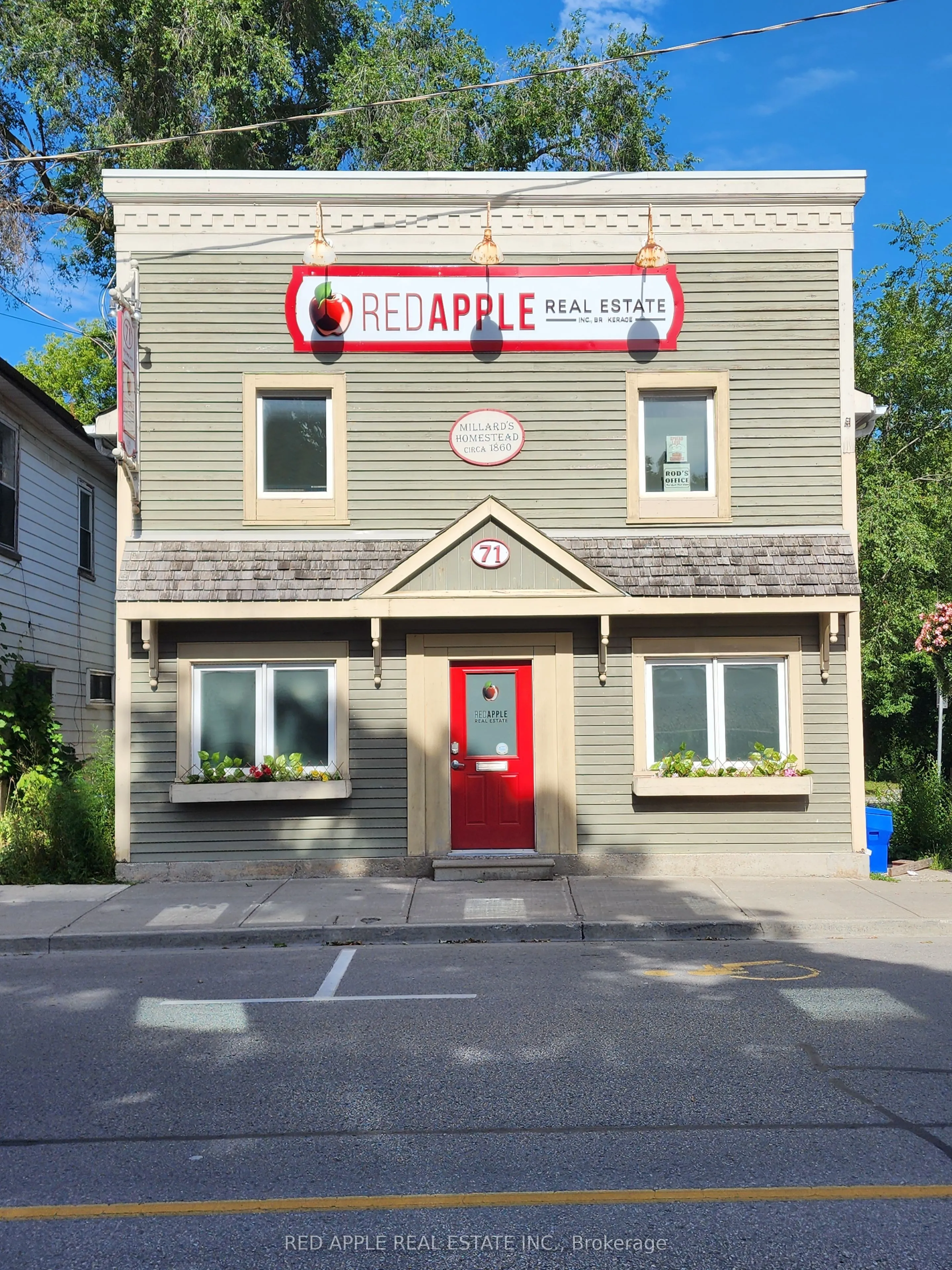 71 Main Street S