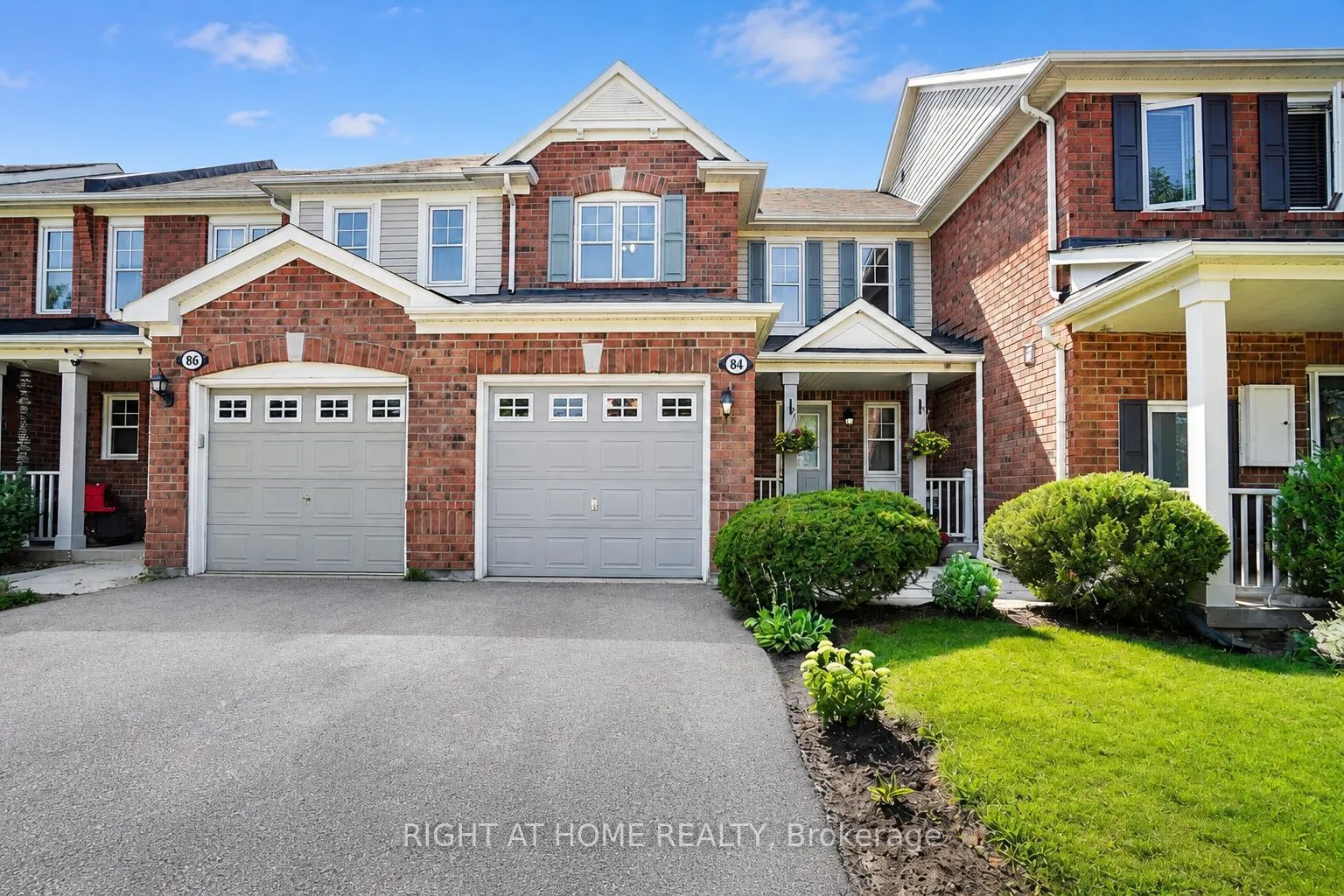 84 Dougherty Crescent