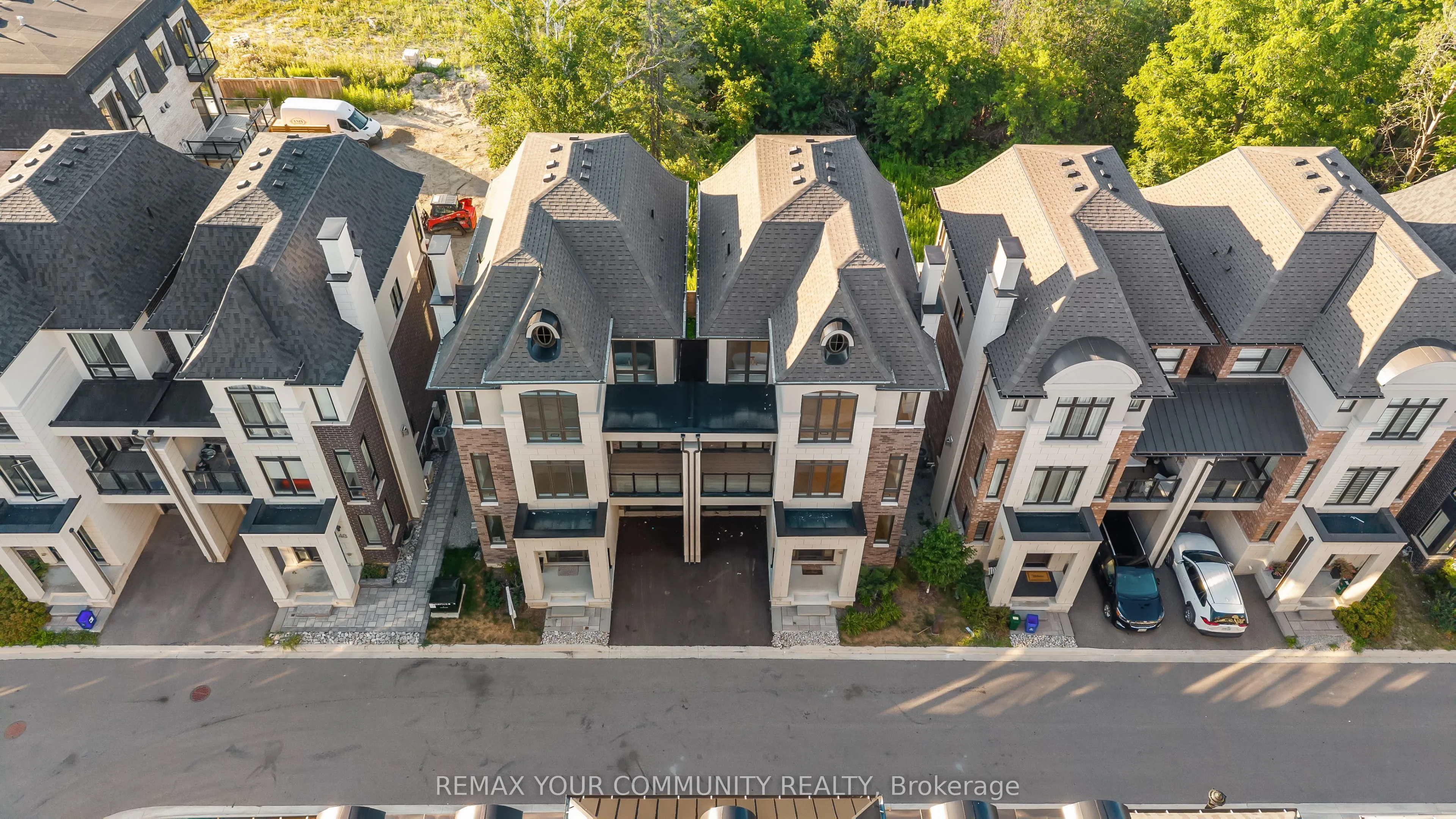 42 Globemaster Lane