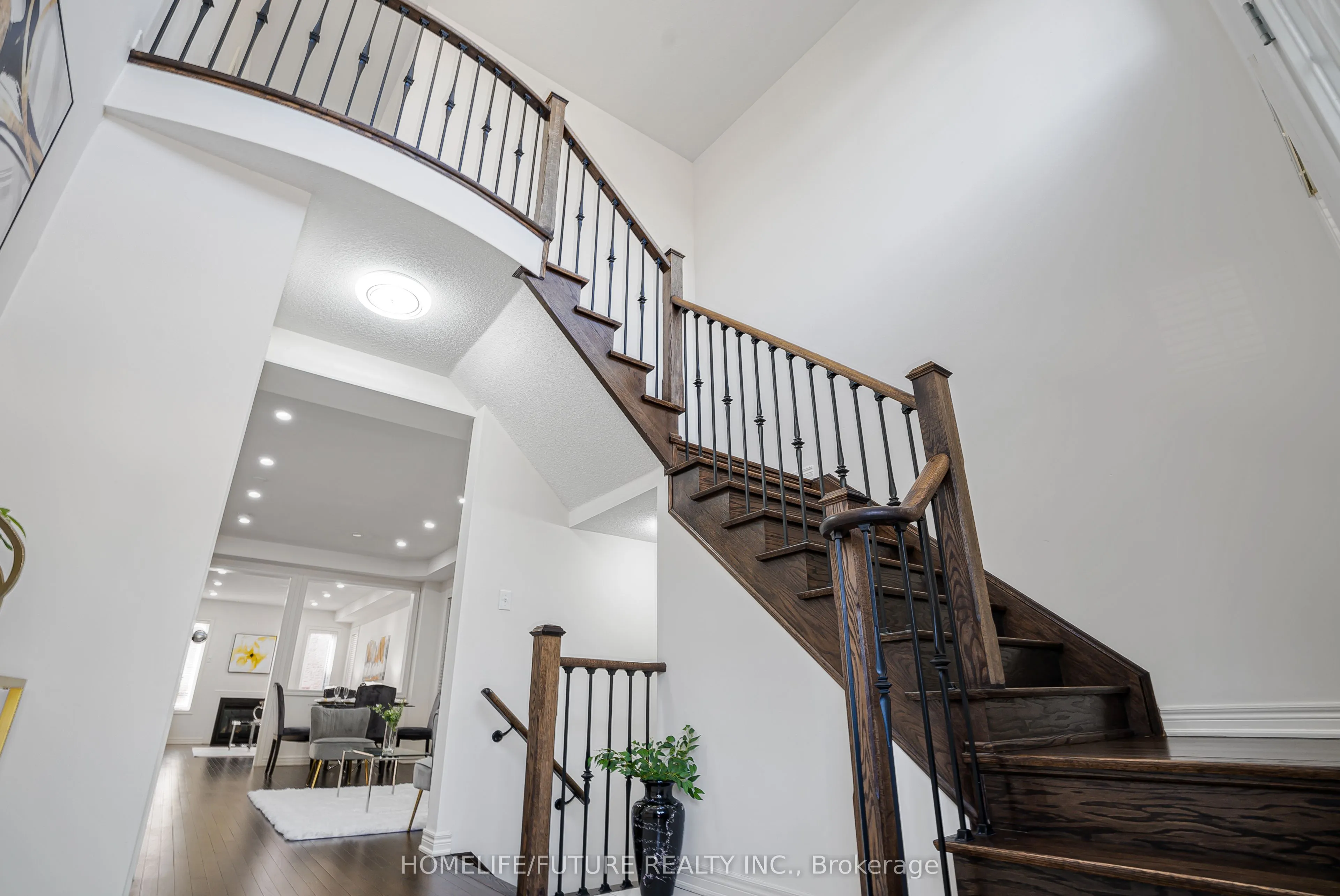 80 Henry Bauer Avenue