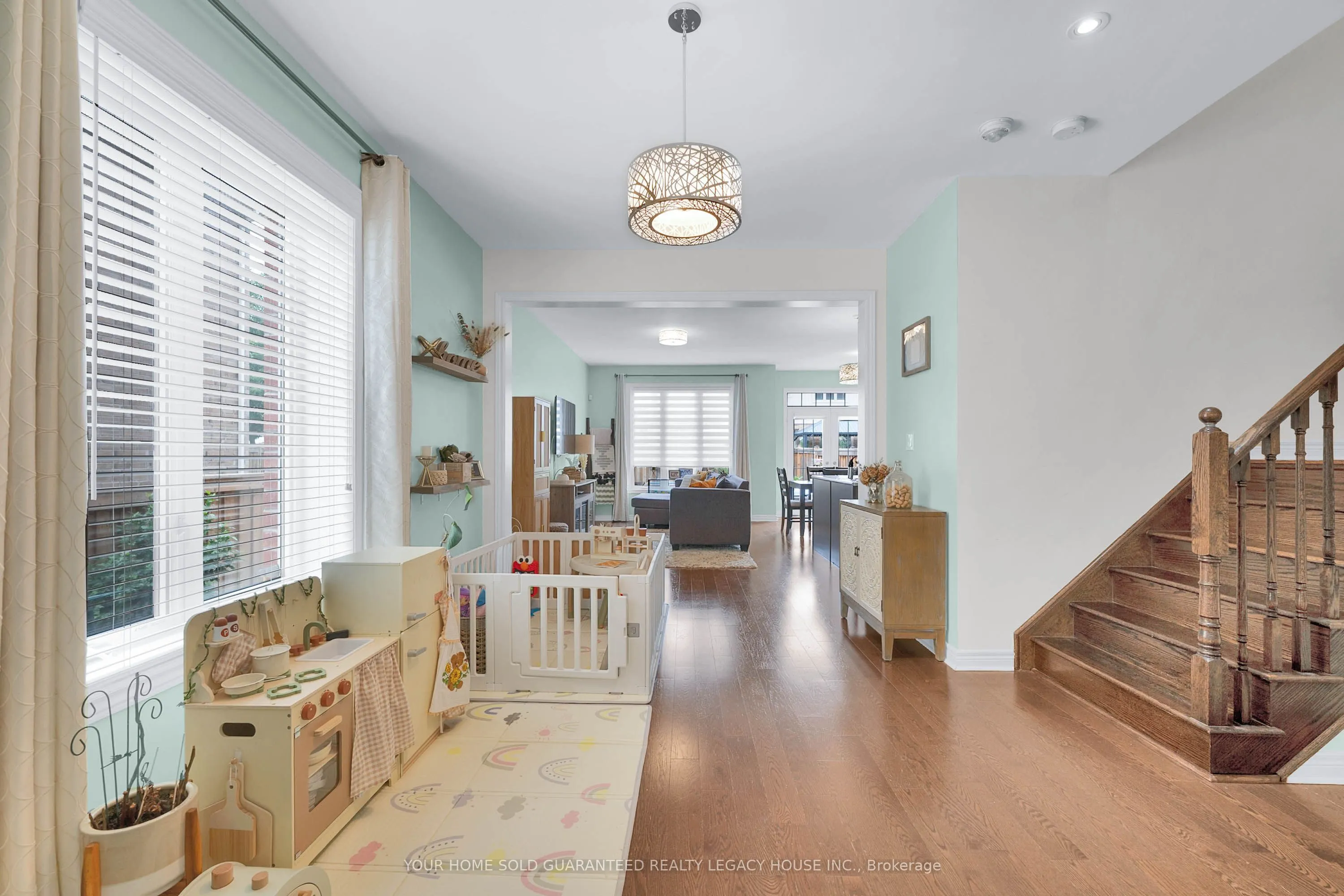 40 Weaver Terrace