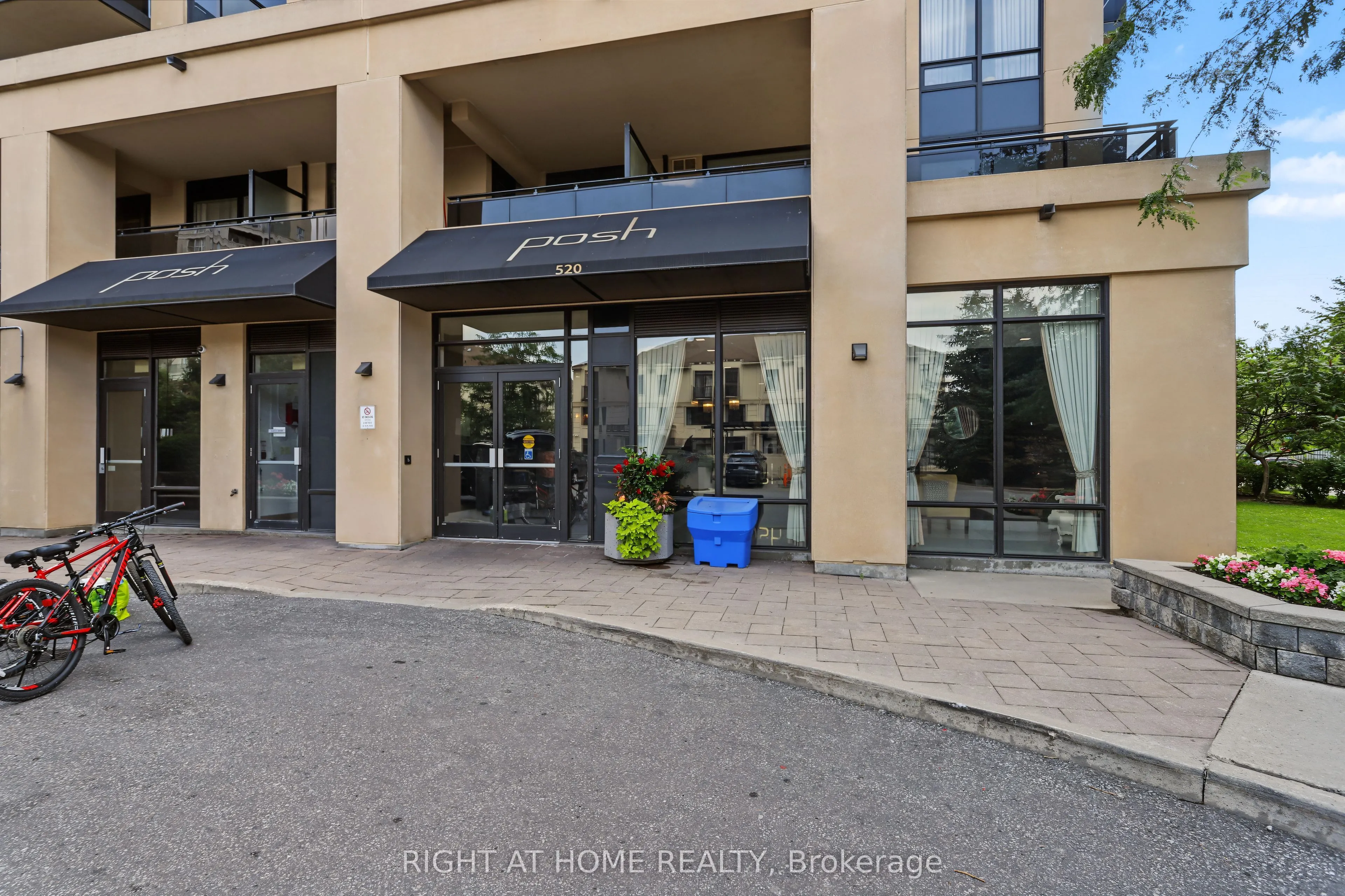 520 Steels Avenue W #1108