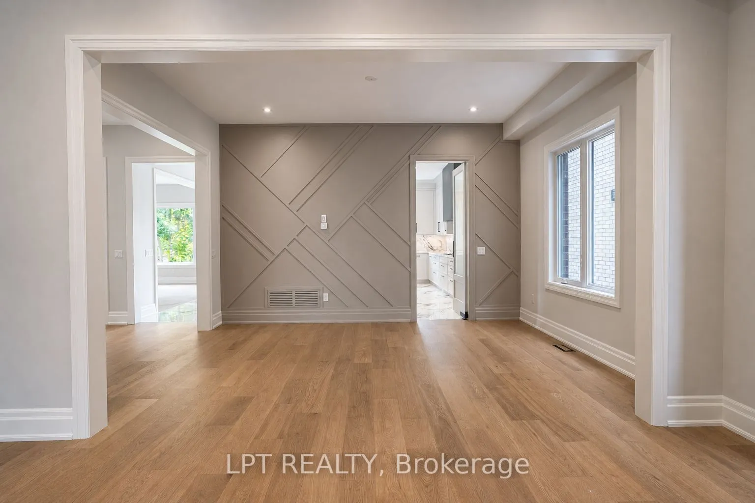 7 Richmond Park Drive
