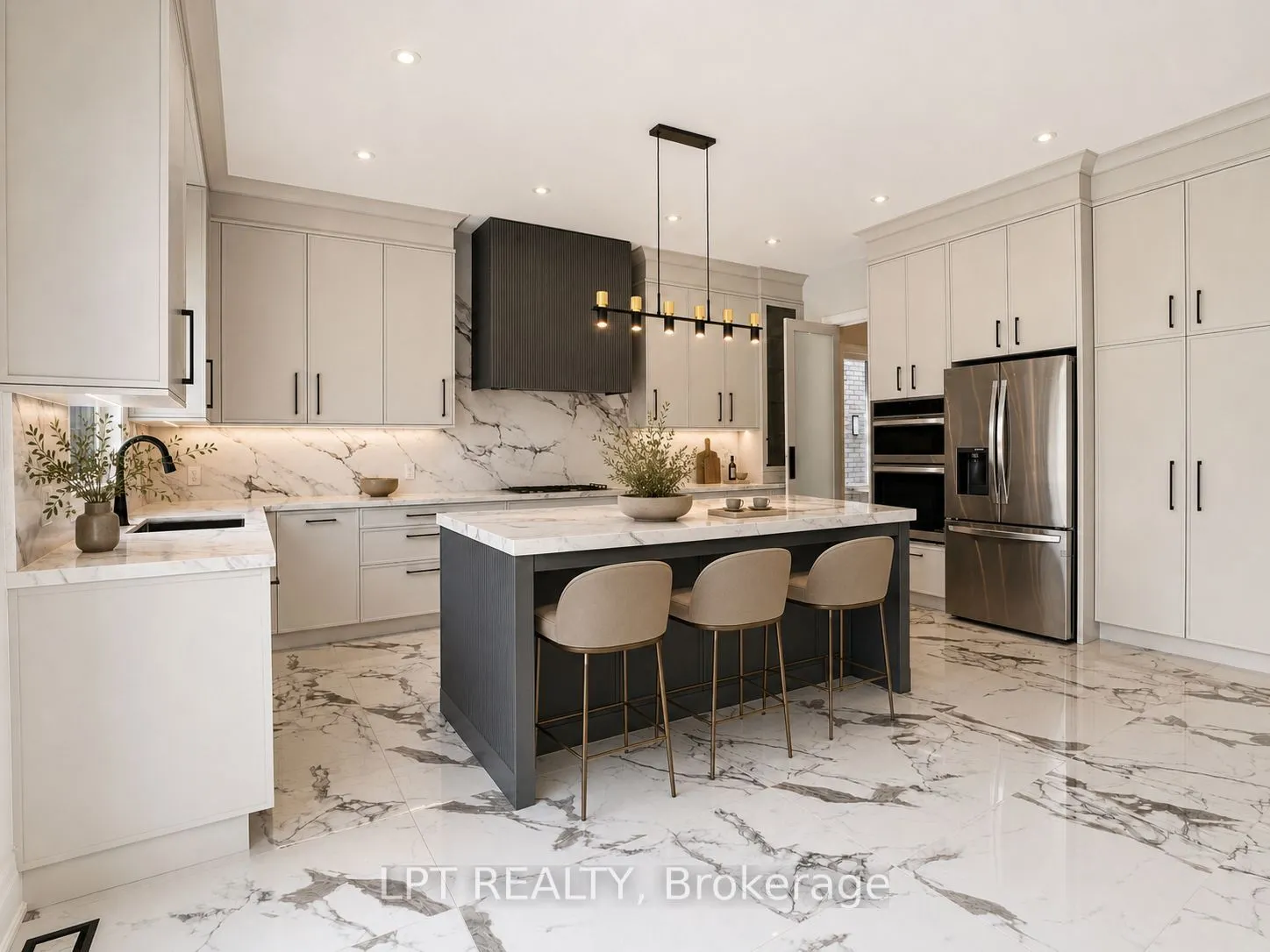 7 Richmond Park Drive