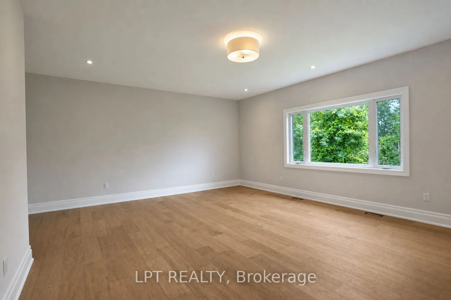 7 Richmond Park Drive