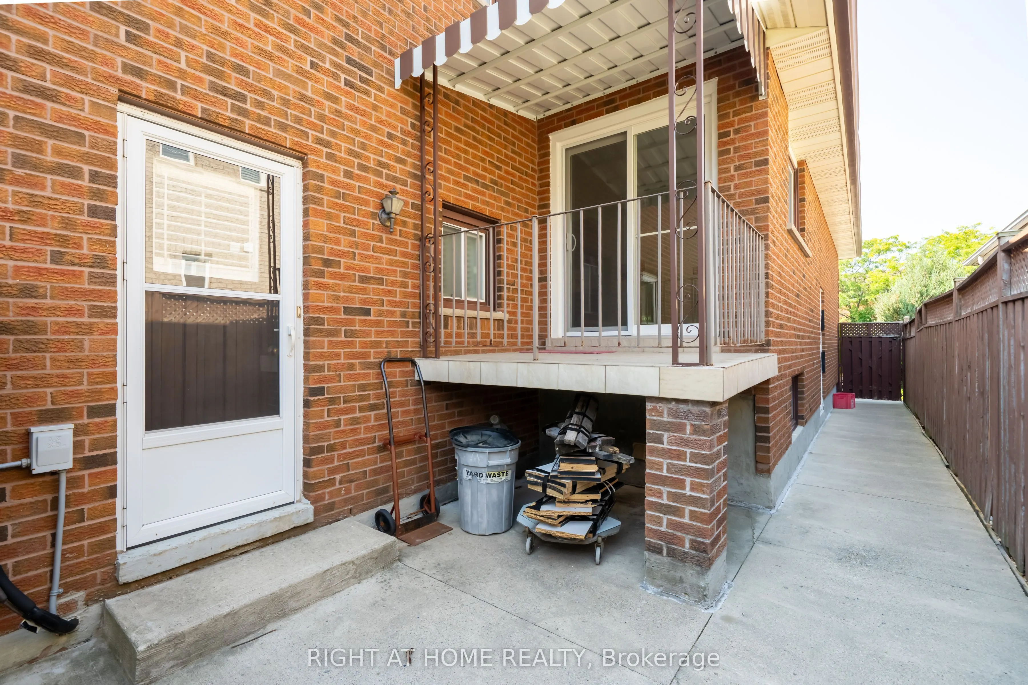 11 Timber Lane