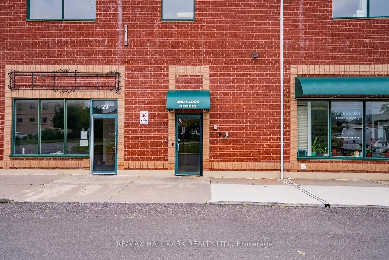 86 Ringwood Drive #208