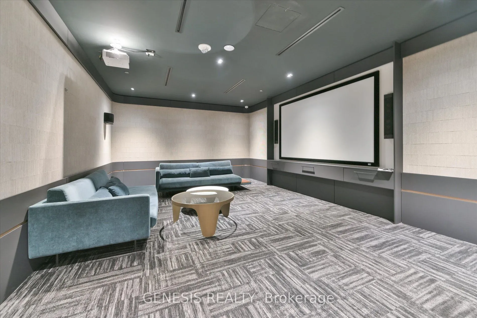 30 Upper Mall Way #2203