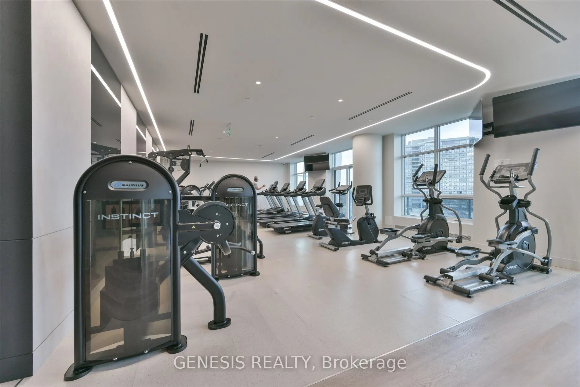 30 Upper Mall Way #2203