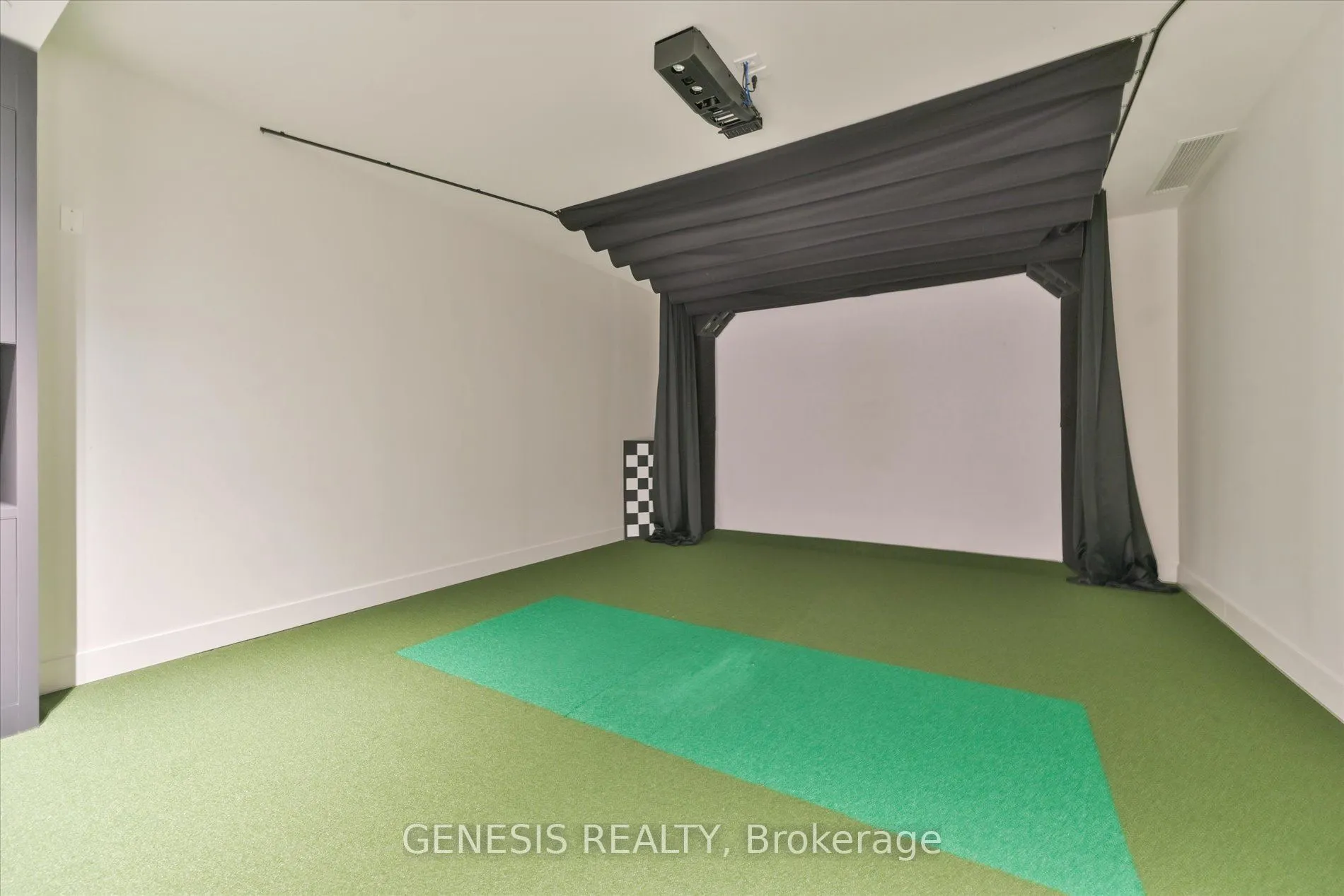 30 Upper Mall Way #2203