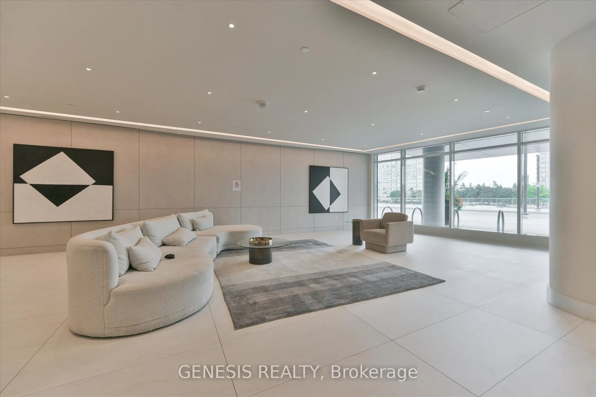 30 Upper Mall Way #2203