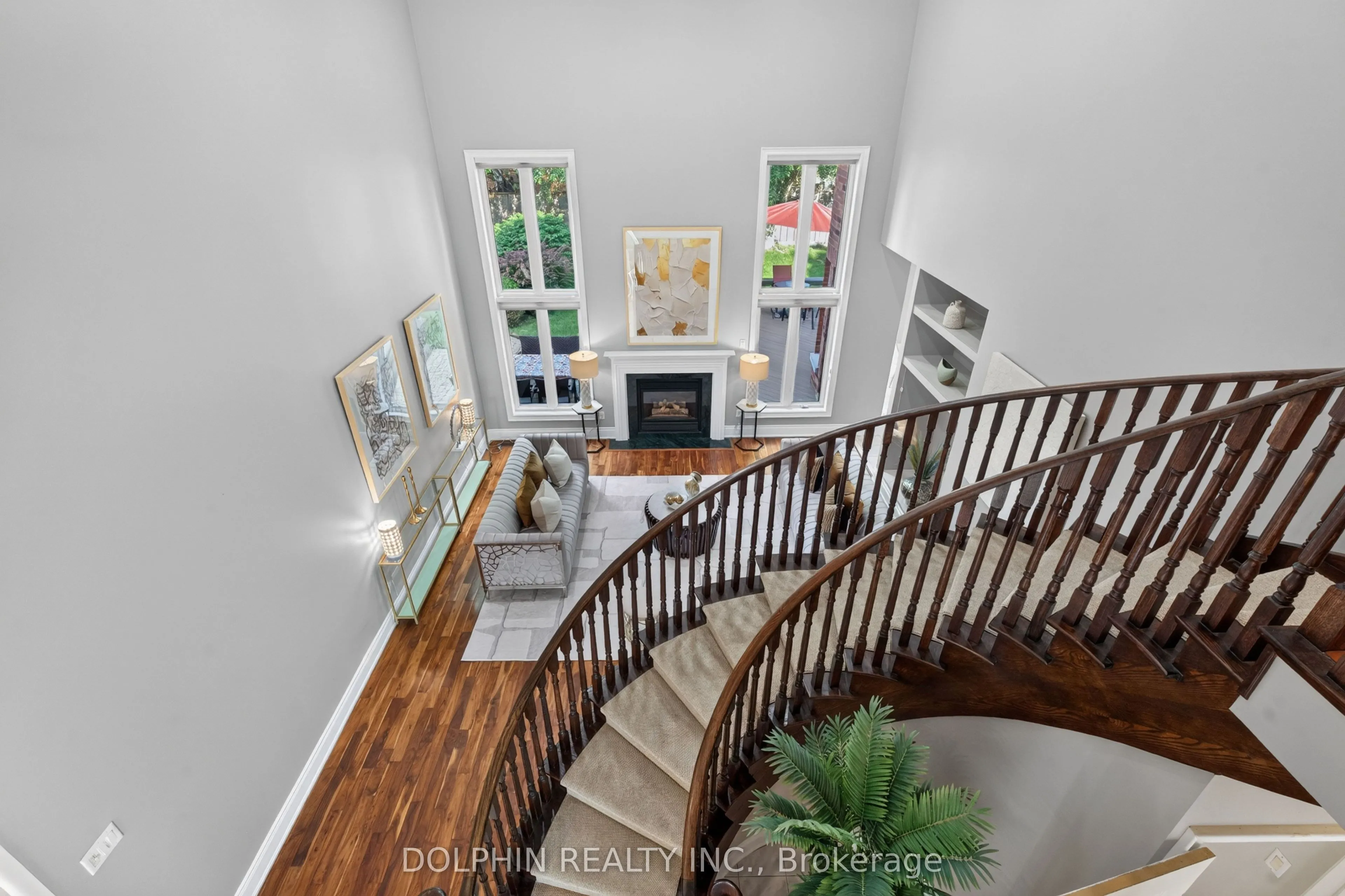 735 Foxcroft Boulevard
