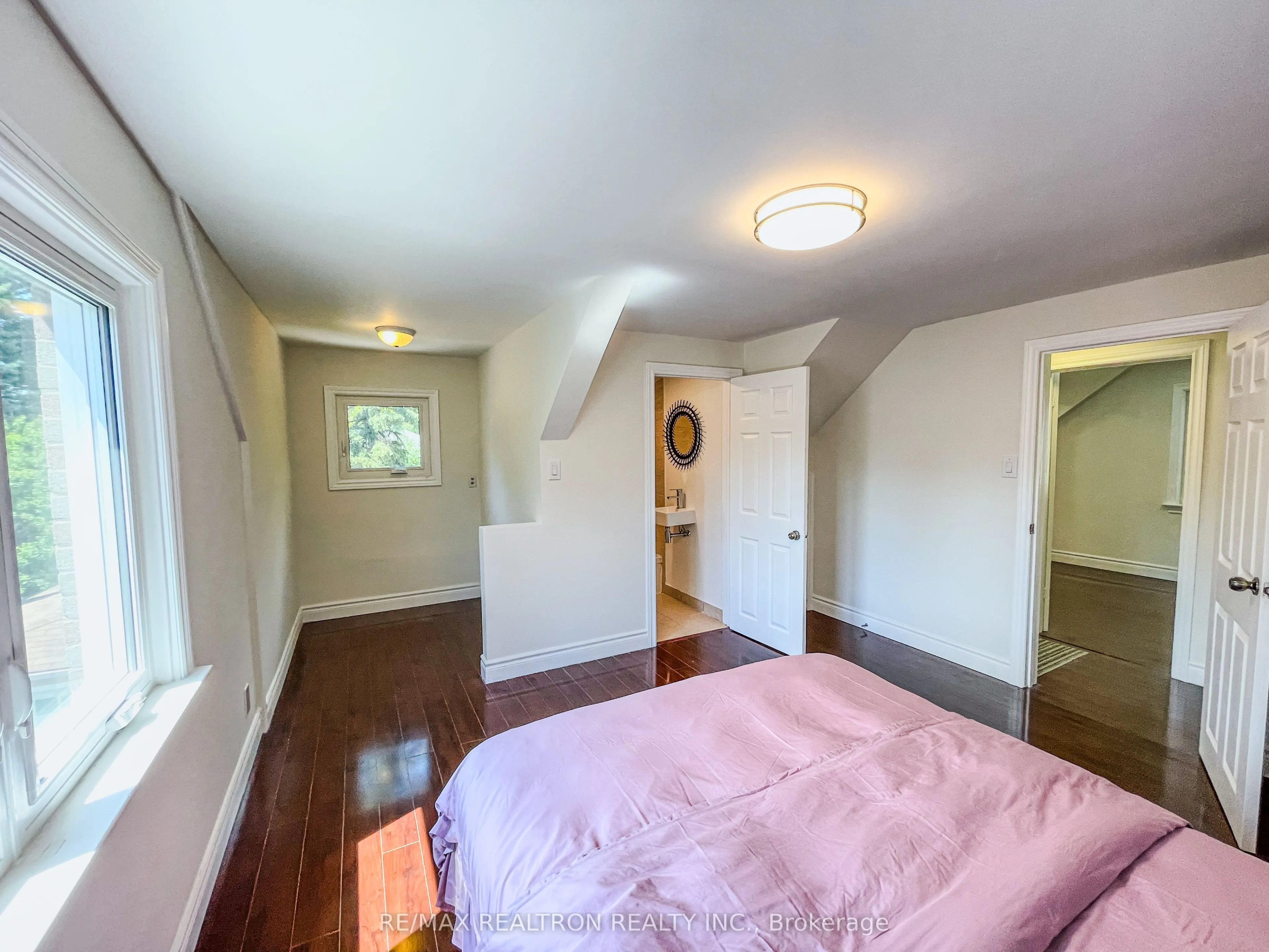 52 Glen Cameron Road