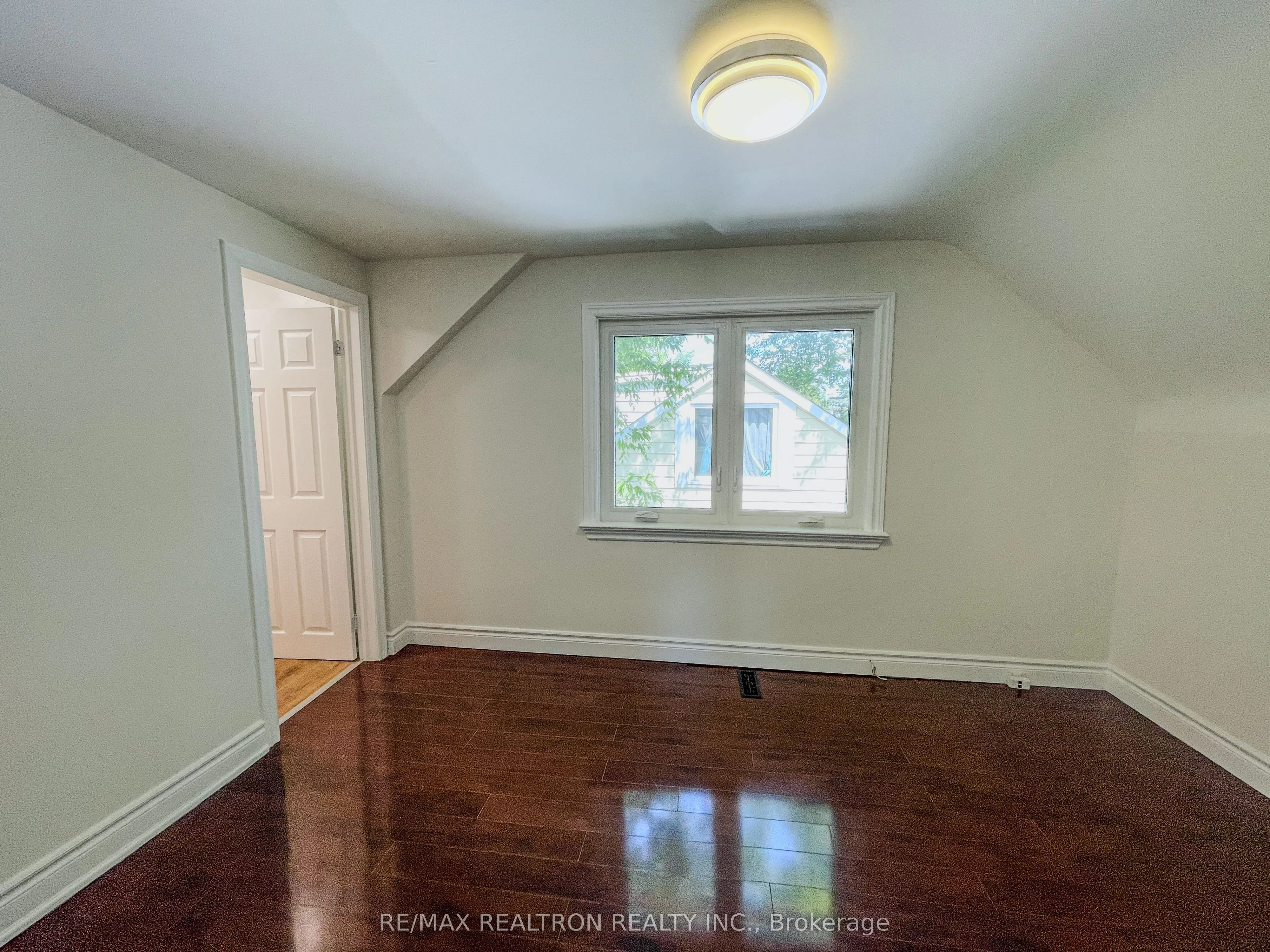 52 Glen Cameron Road