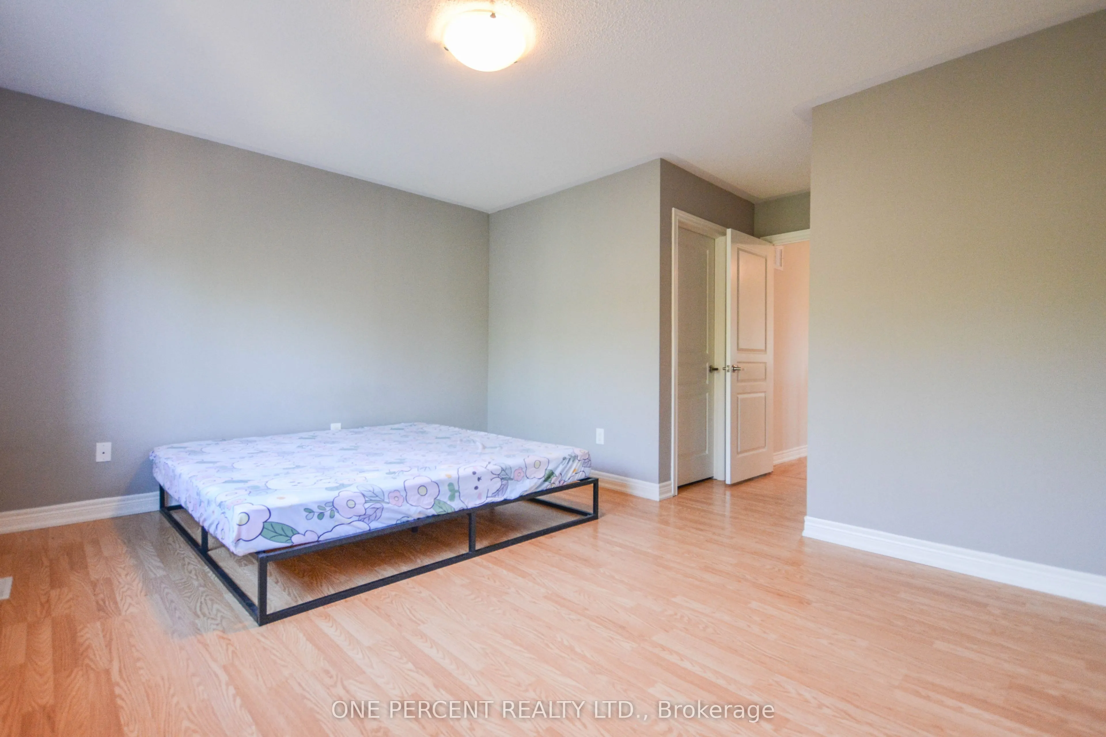 85 Benjamin Hood Crescent
