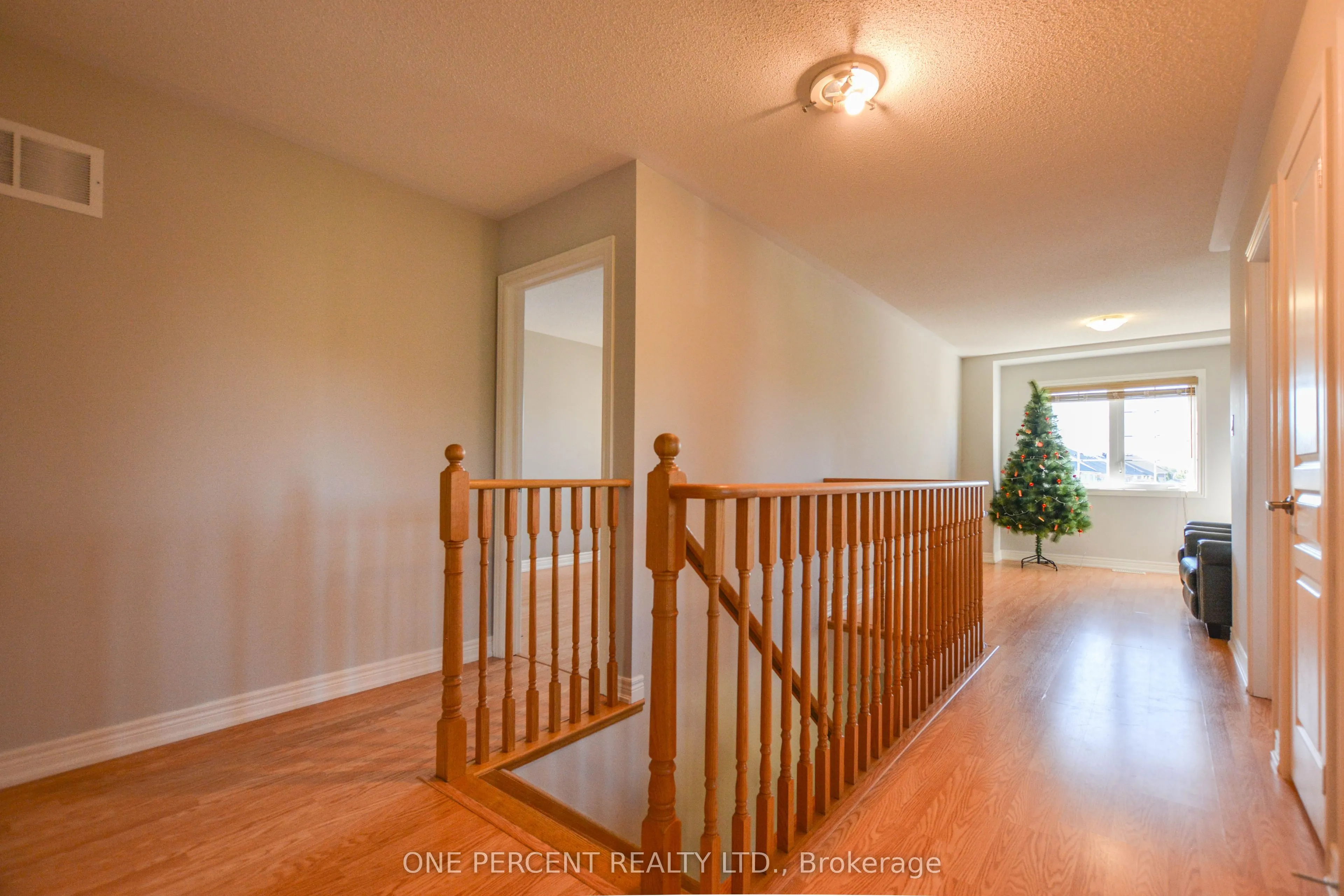 85 Benjamin Hood Crescent