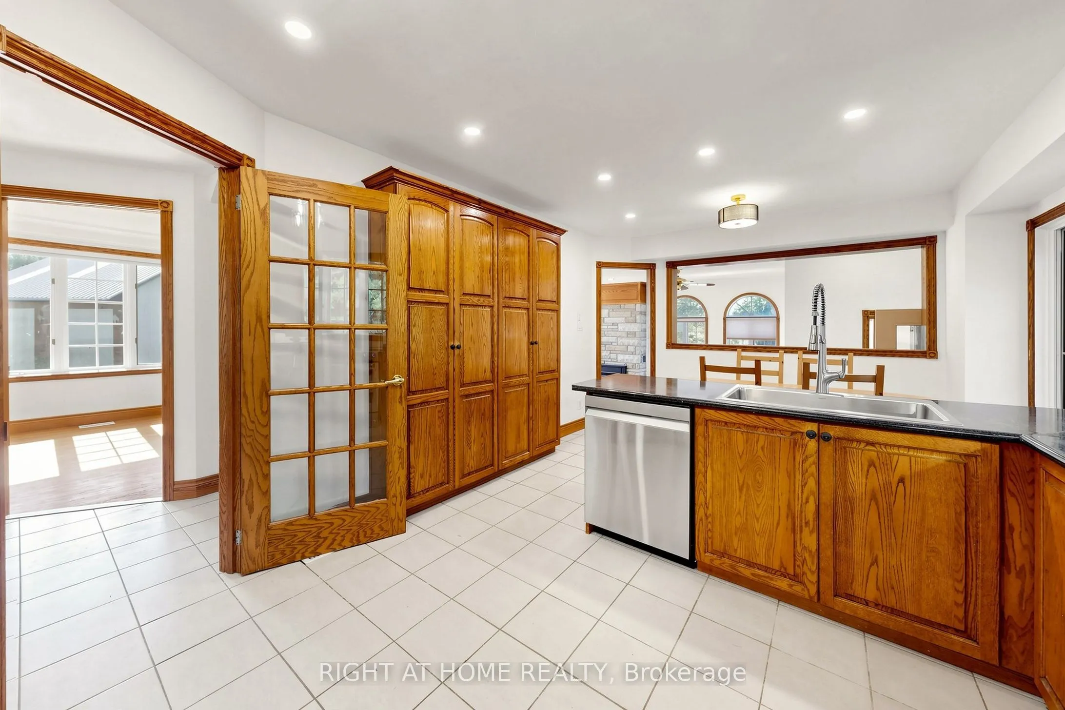 3016 Cole Road