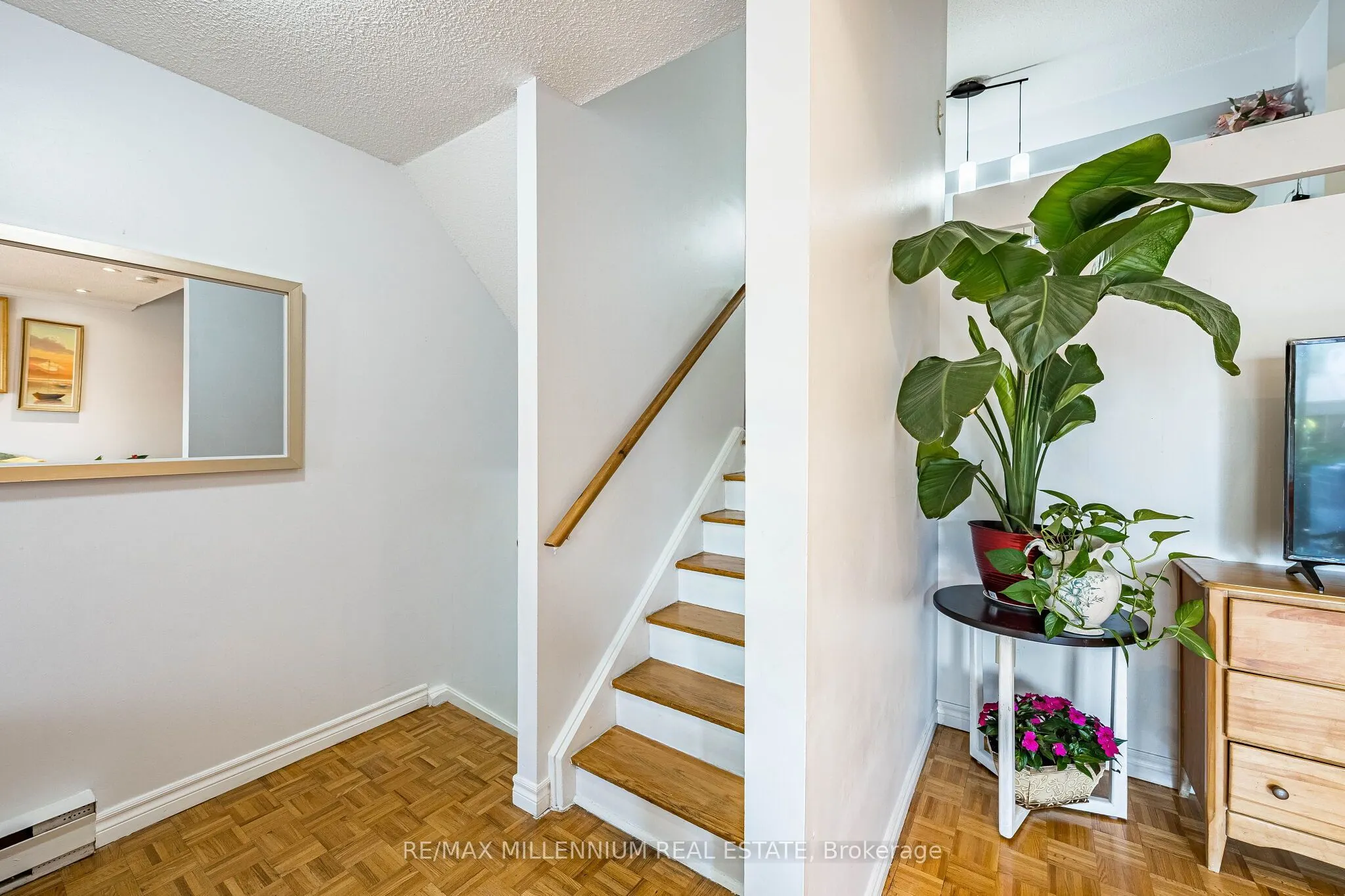 301 Milestone Crescent #142