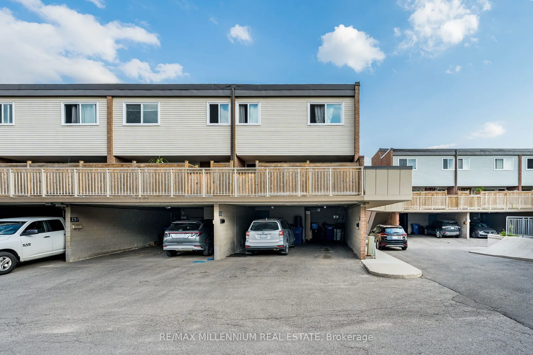 301 Milestone Crescent #142