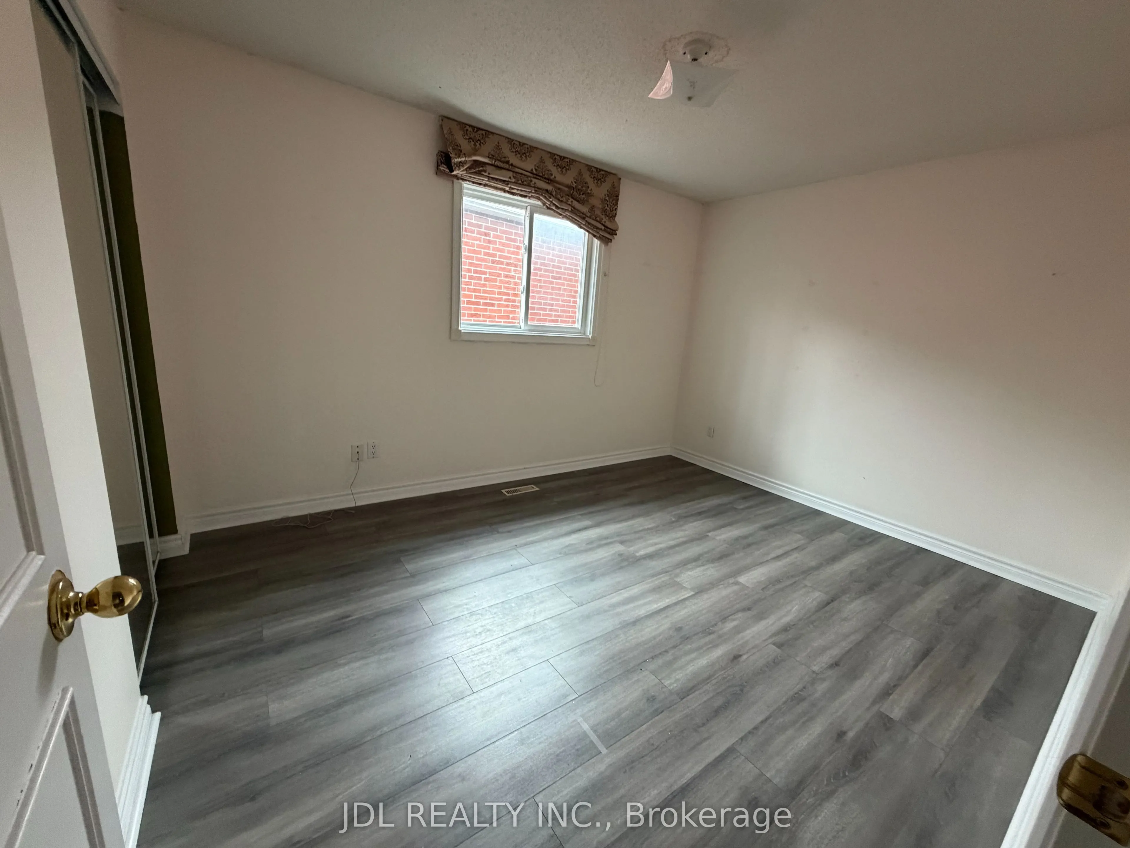 87 Strathmore Drive