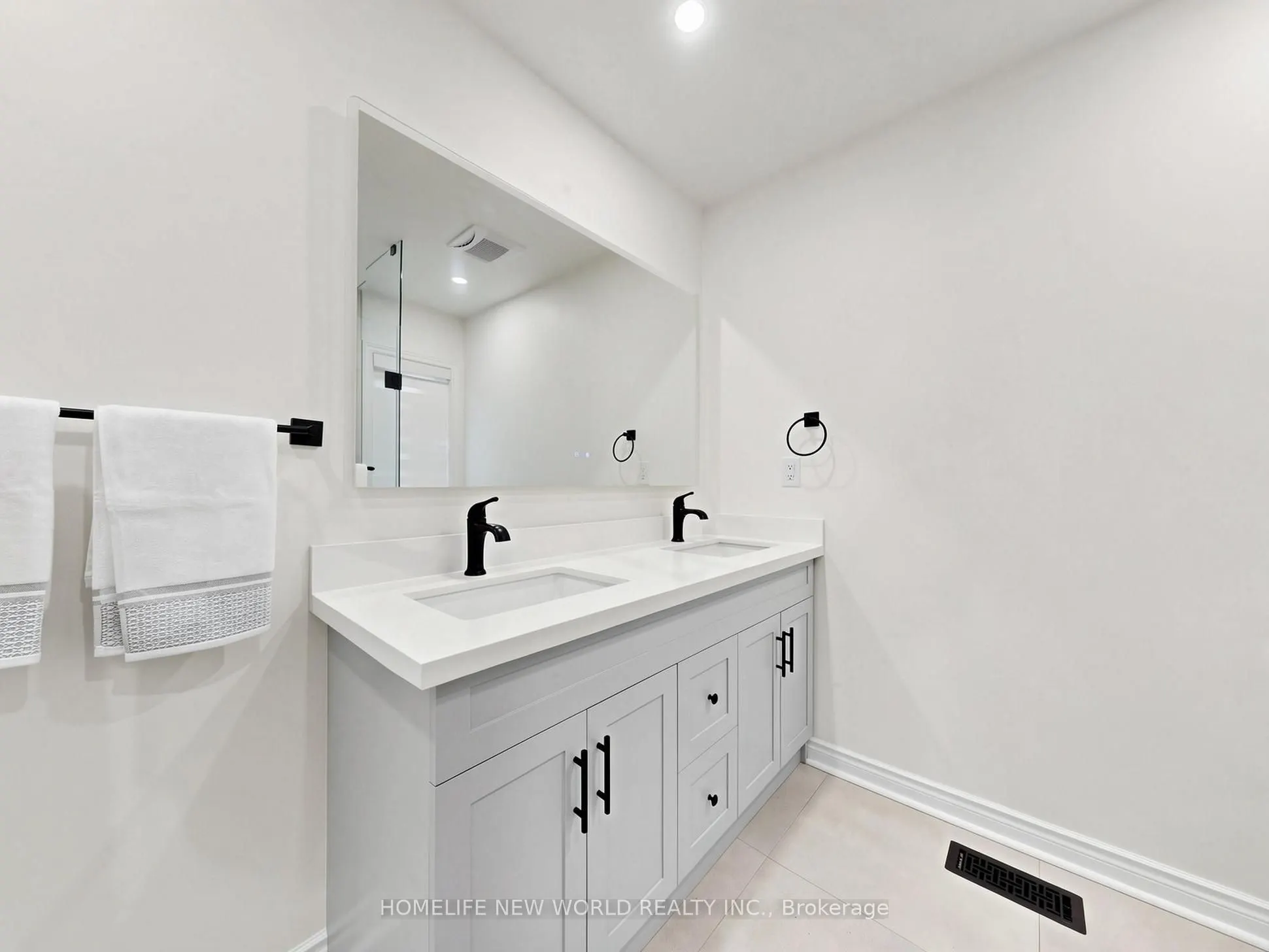 7 Monaco Crescent