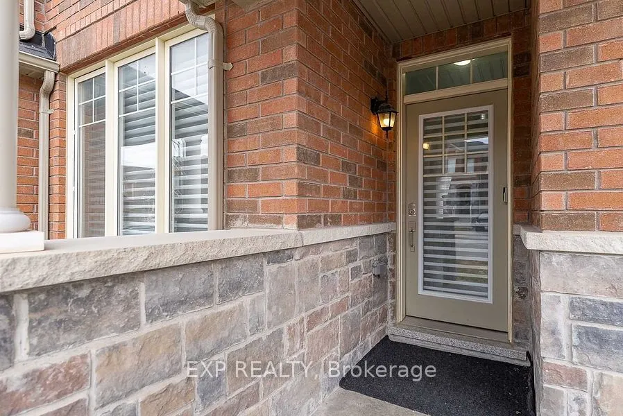 6 Frederick Pearson Street