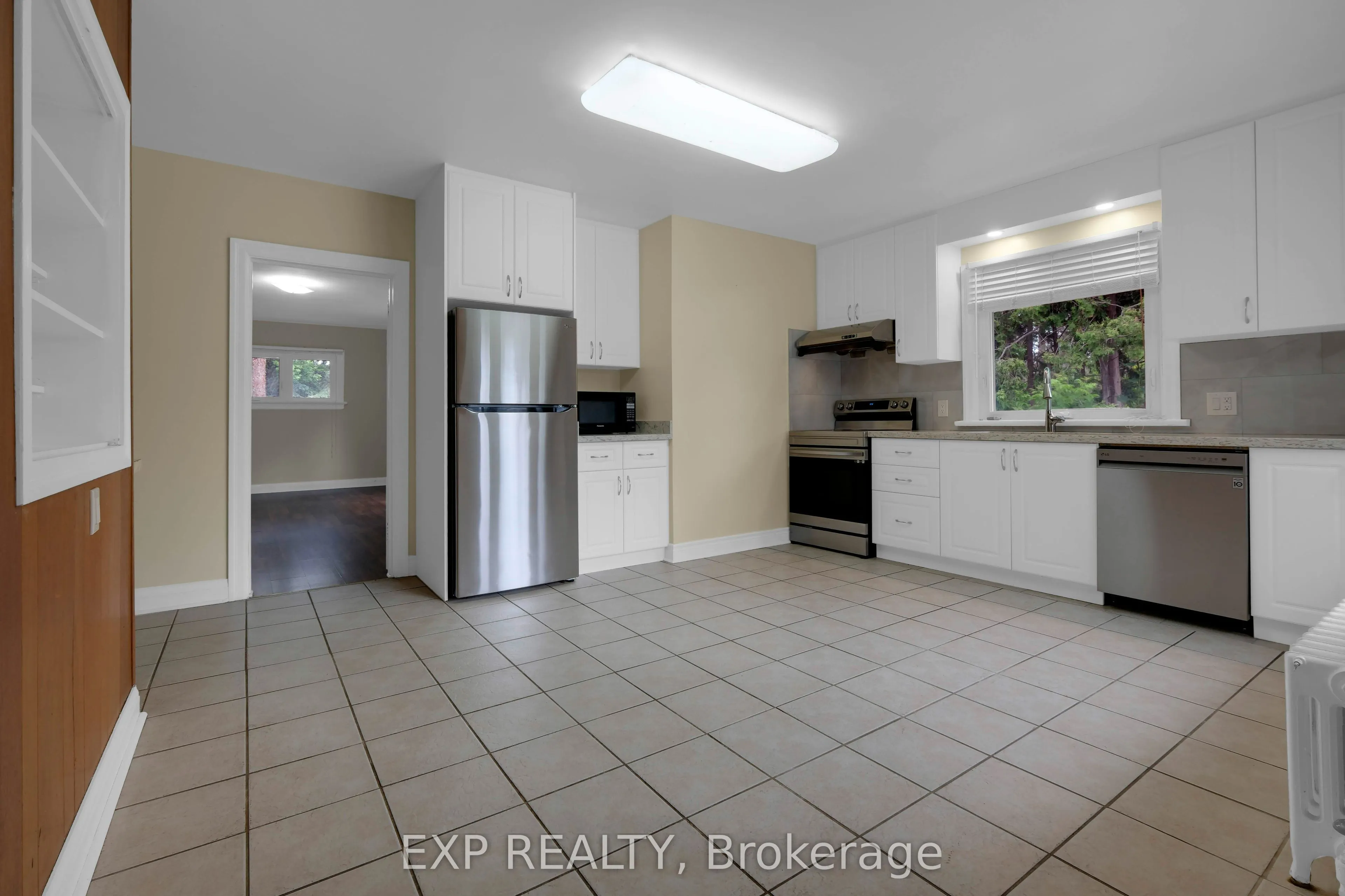 5373 Aurora Road