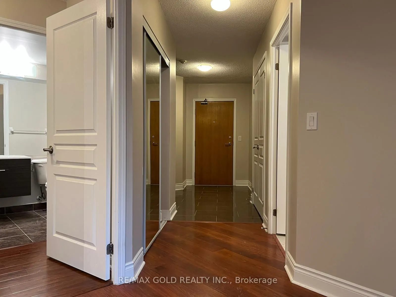 75 South Town Centre Boulevard #508