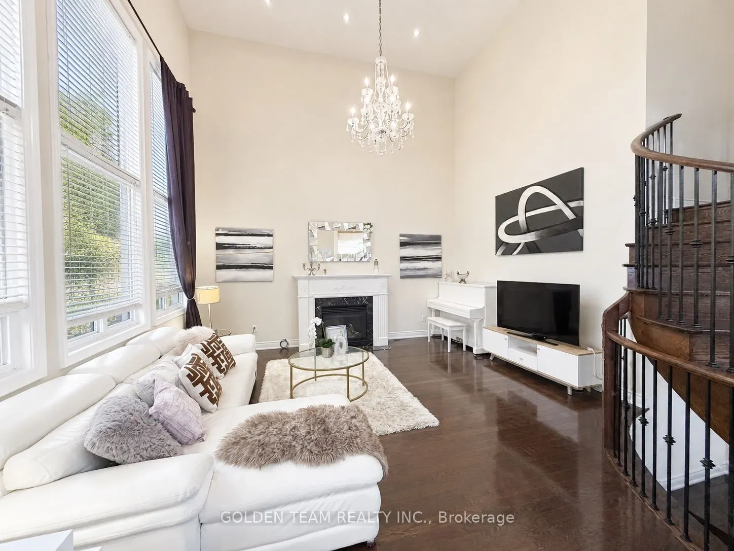 47 Arten Avenue