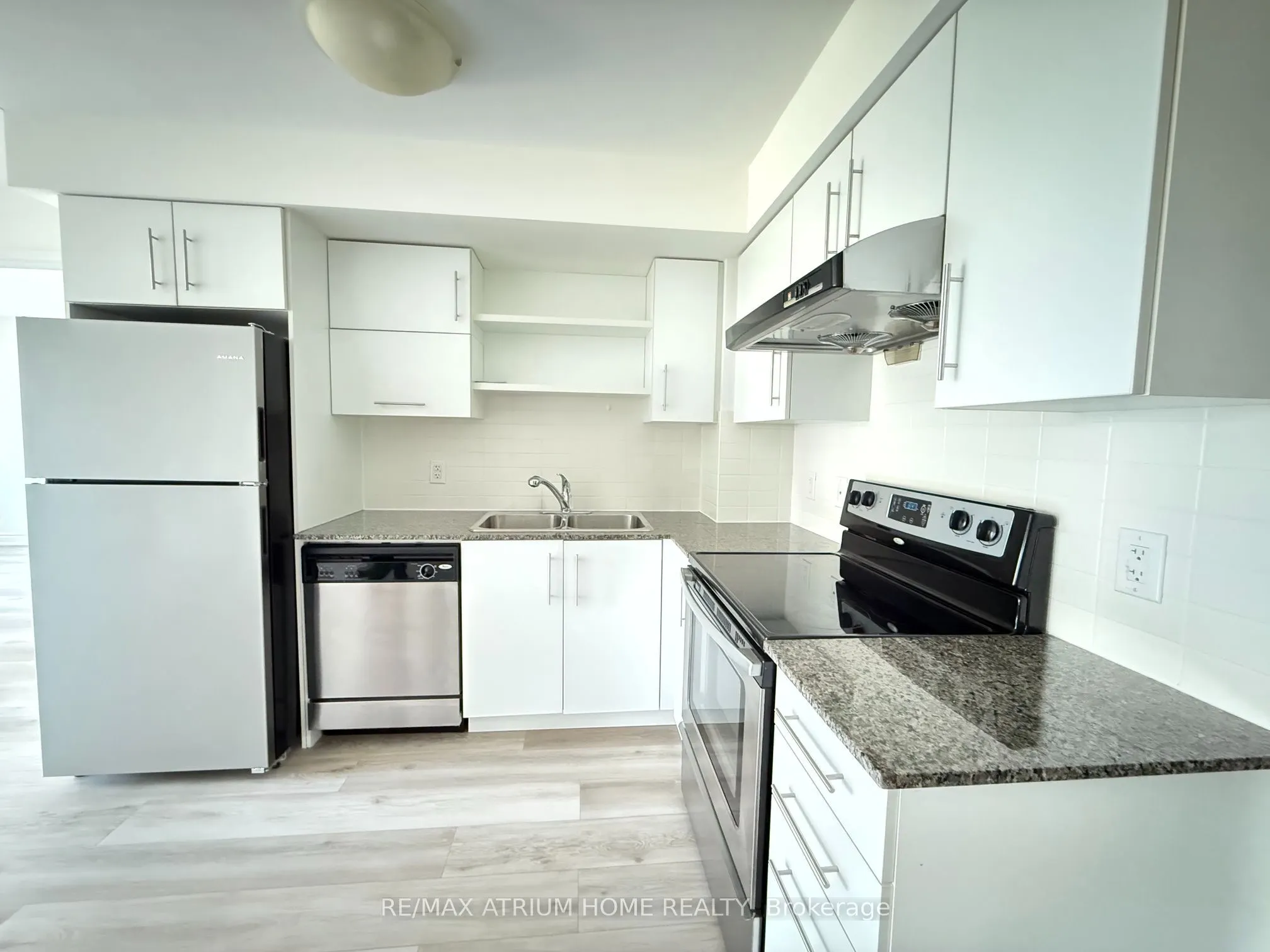 233 South Park Road #602