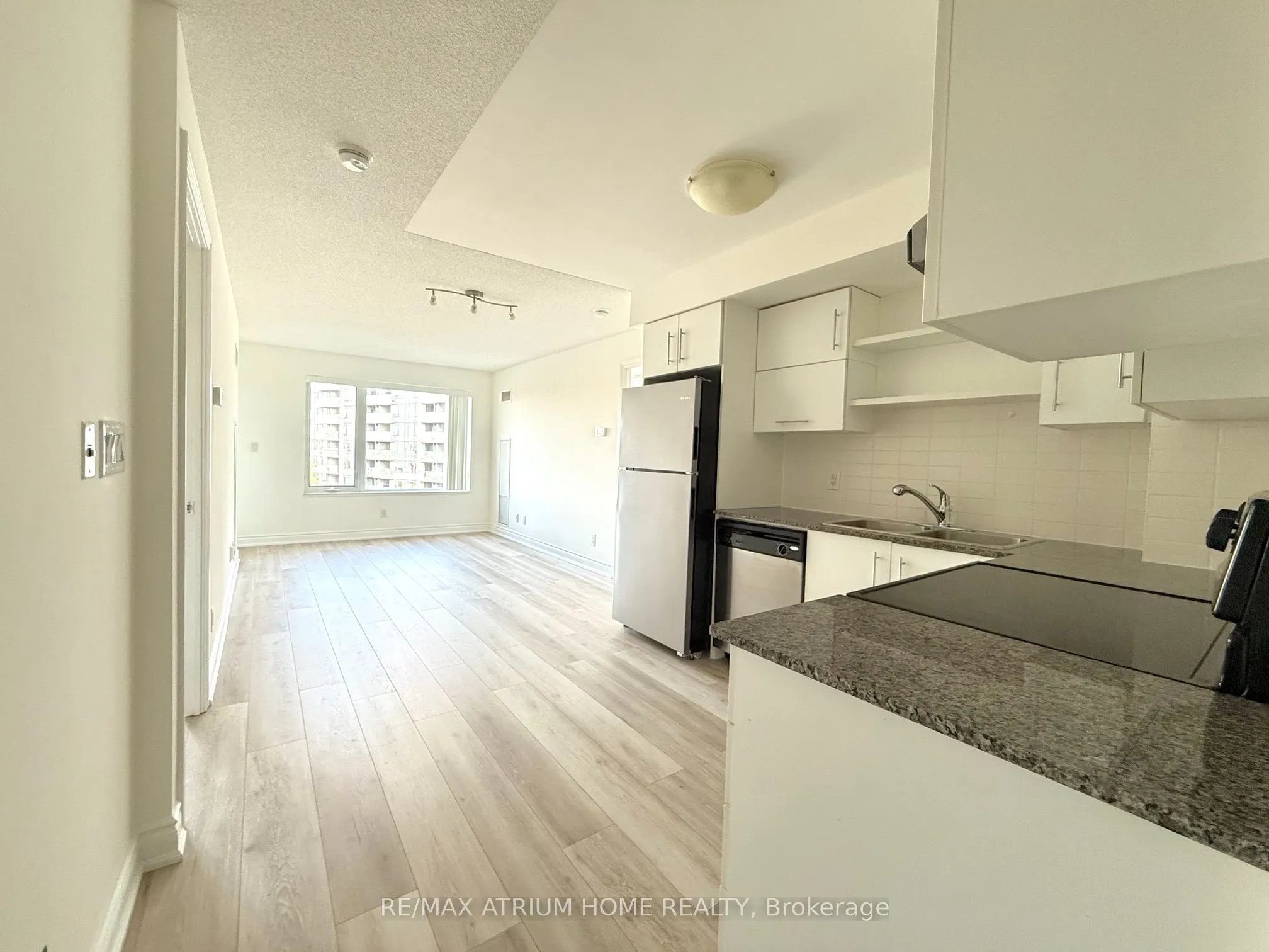 233 South Park Road #602