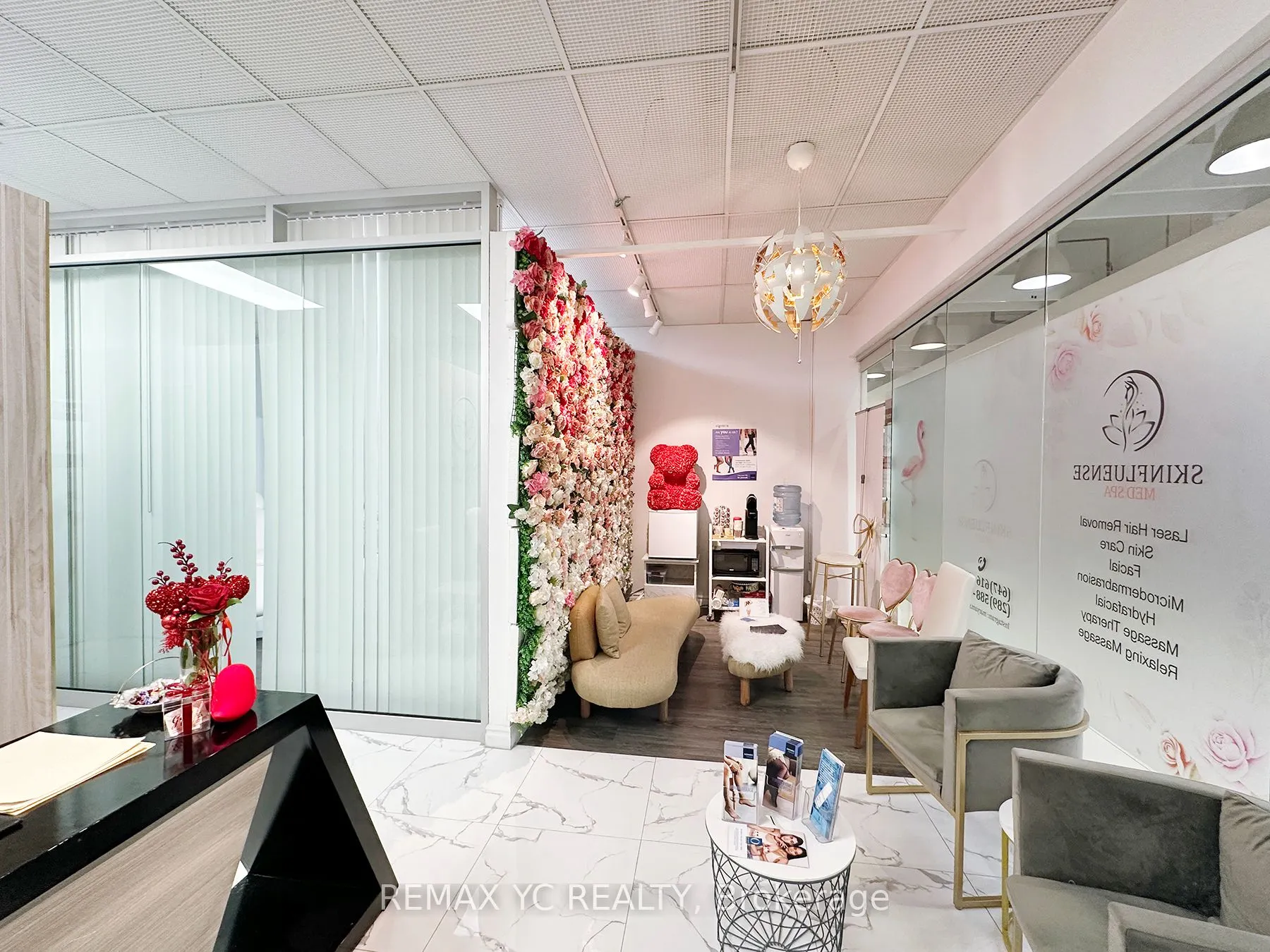 7181 Yonge Street #120-121