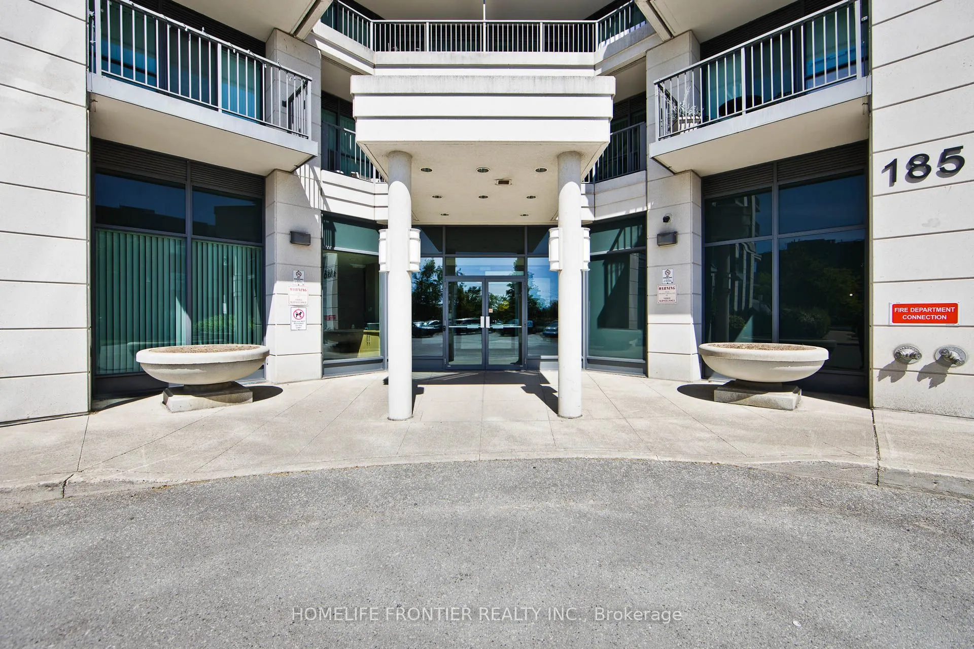 185 Oneida Crescent #1117