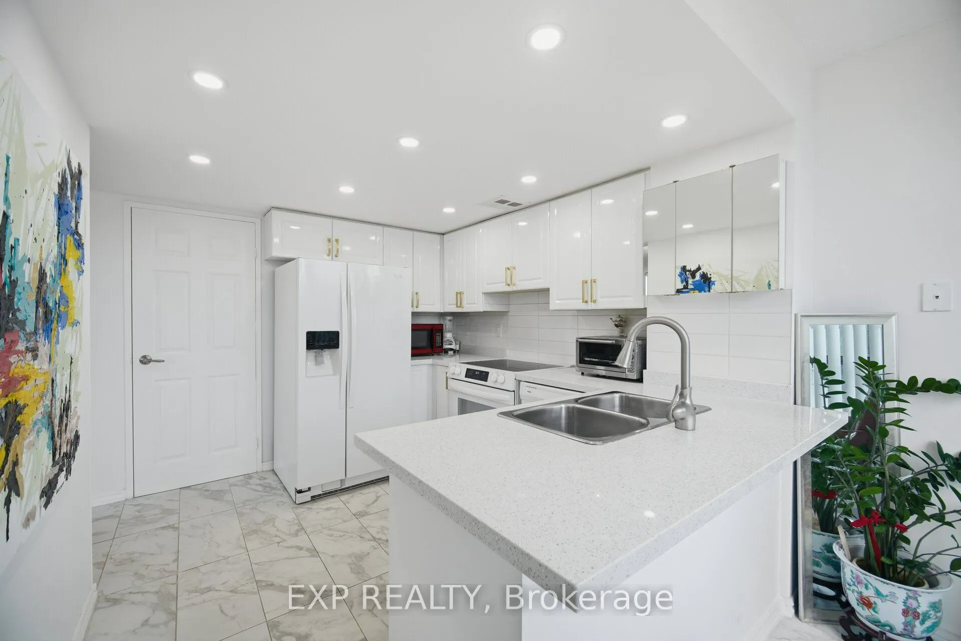 7440 Bathurst Street #410