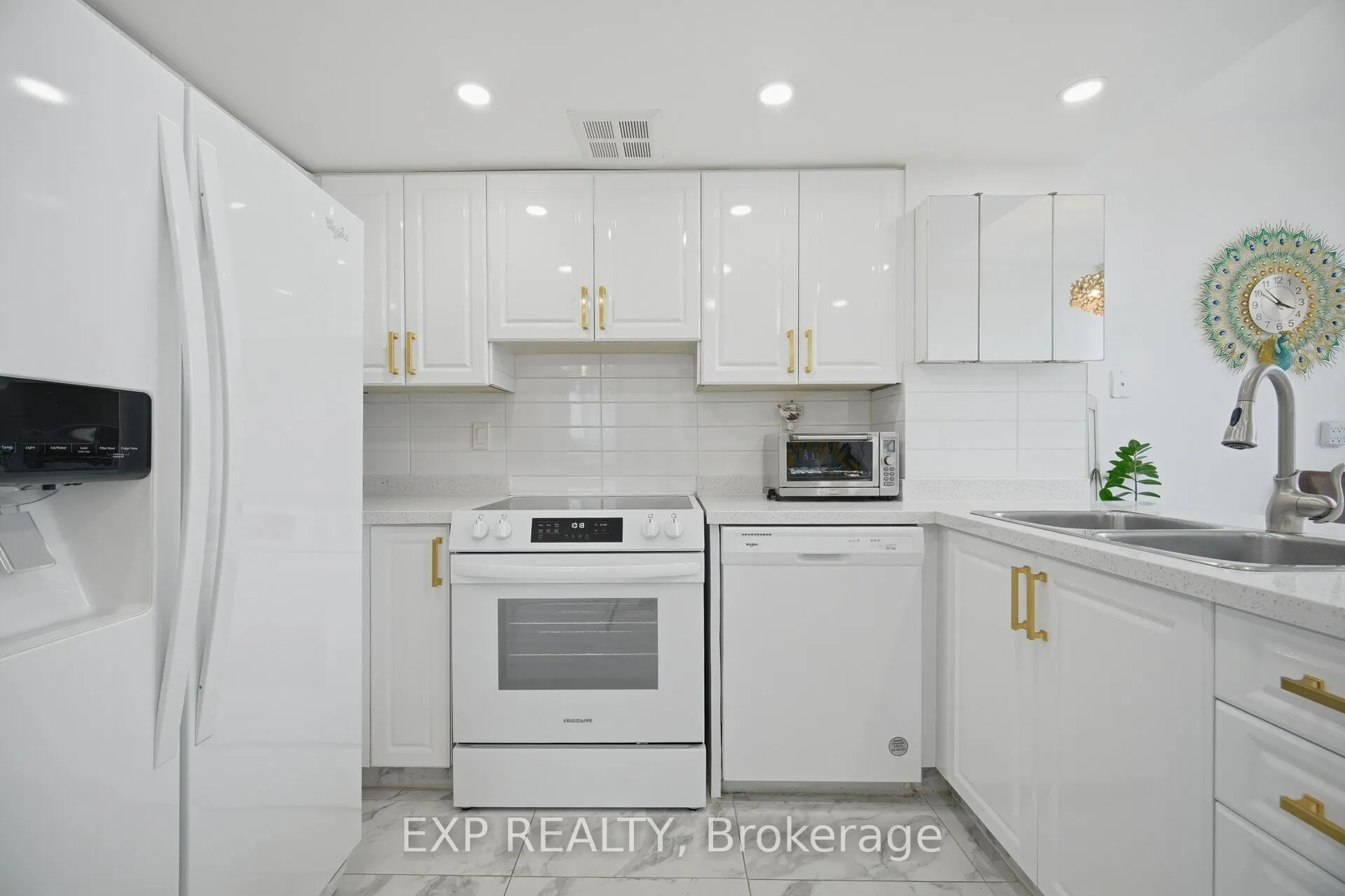 7440 Bathurst Street #410
