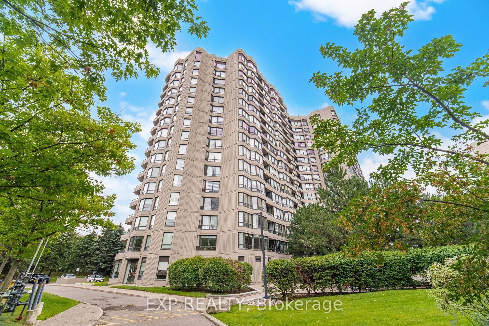 7440 Bathurst Street #410