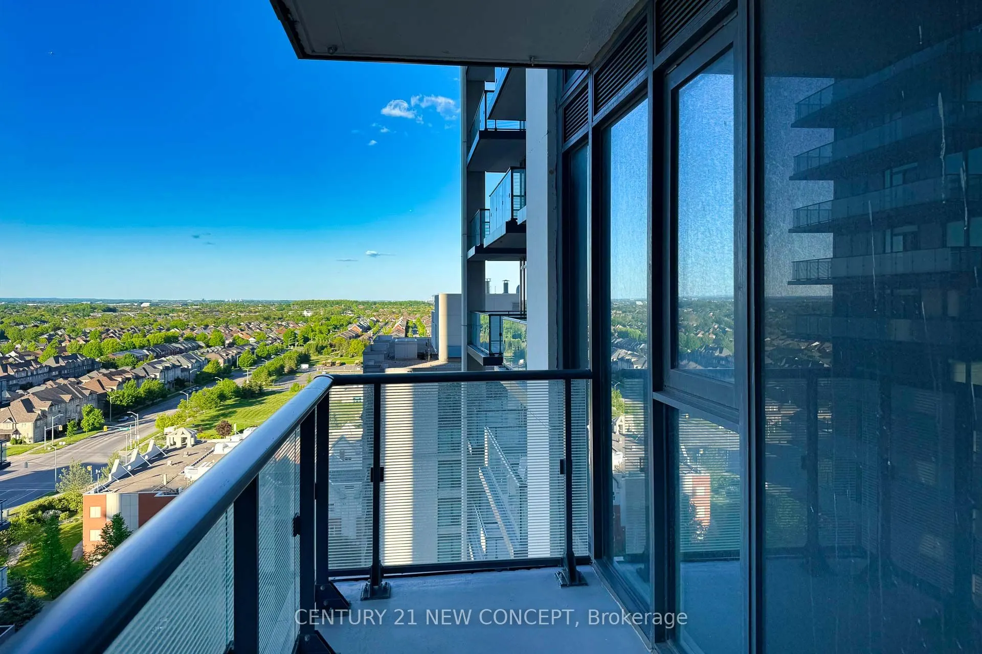105 Oneida Crescent #1403