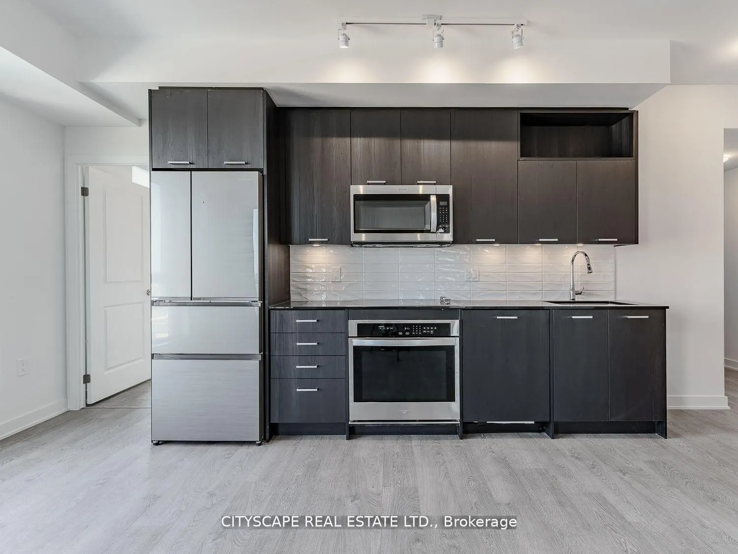 120 Eagle Rock Way #405