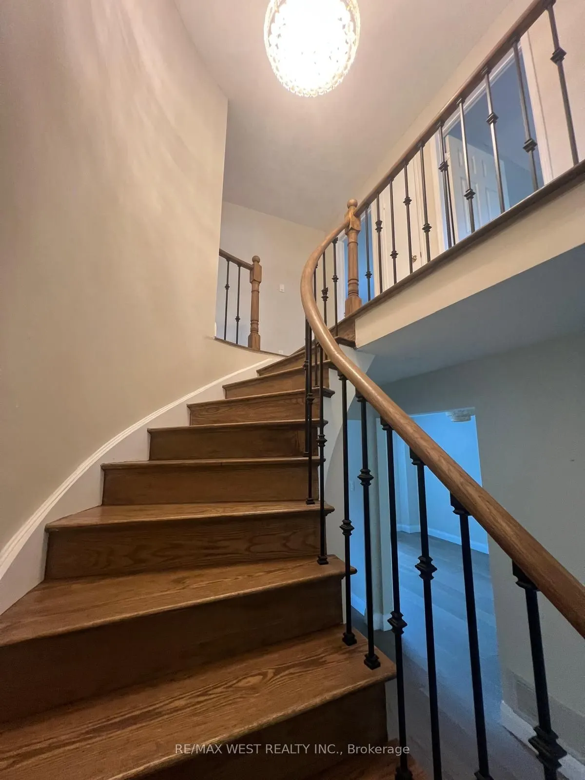 51 Moorcrest Drive
