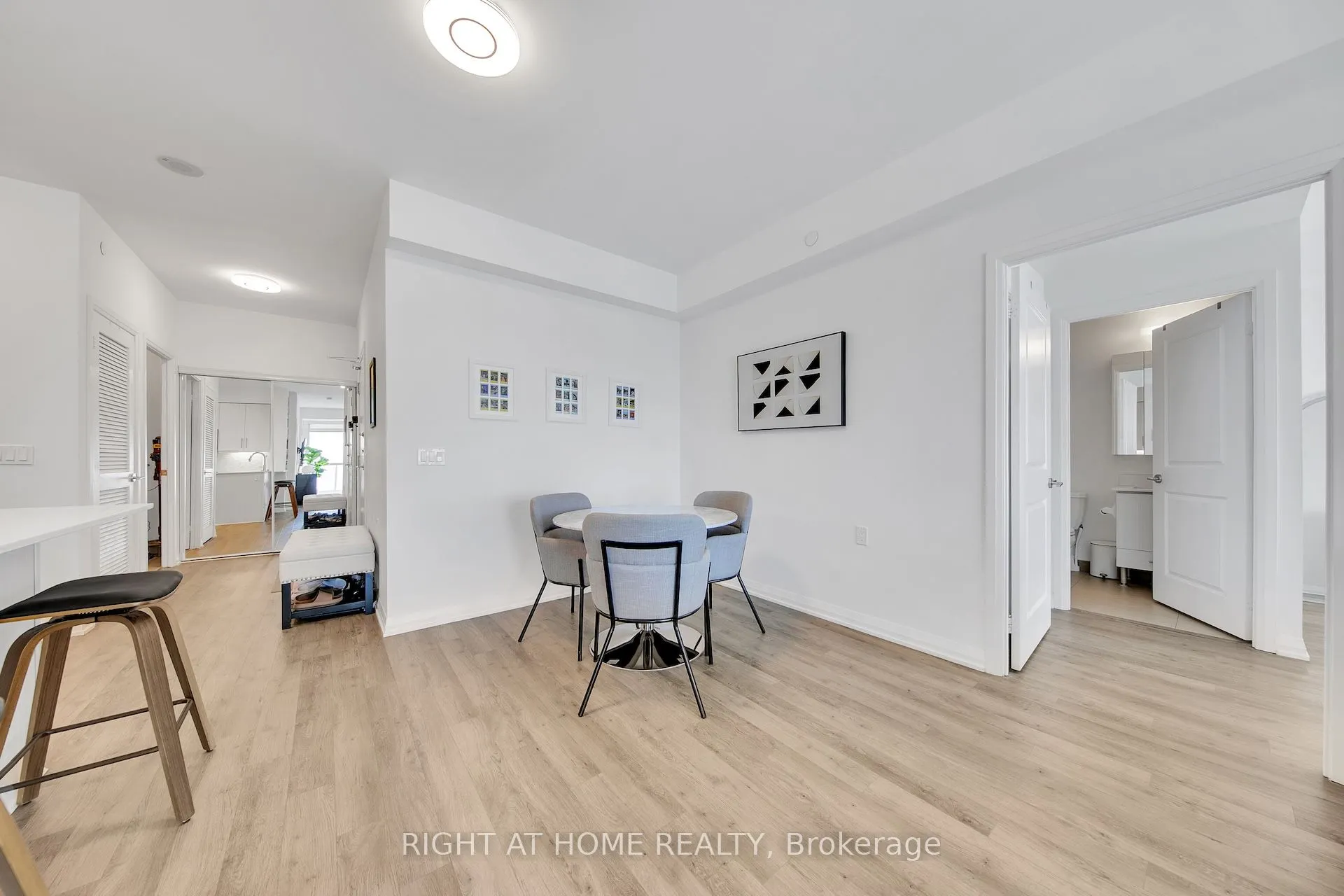 65 Oneida Crescent #903