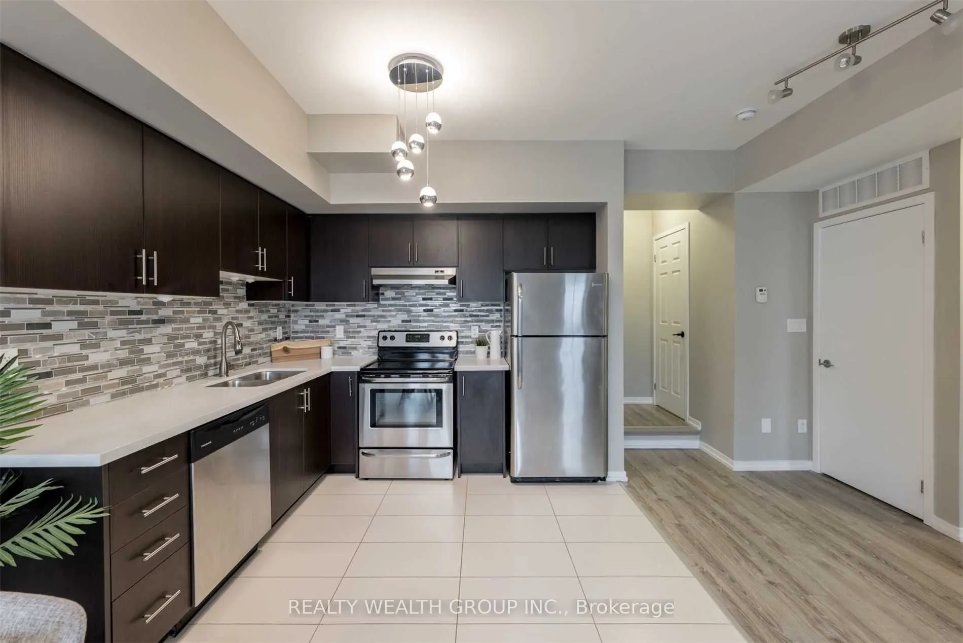 26 Bruce Street #12