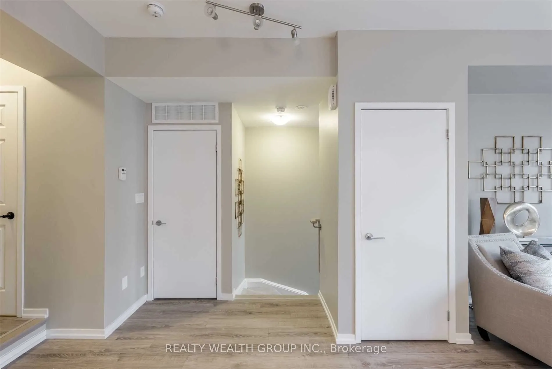 26 Bruce Street #12