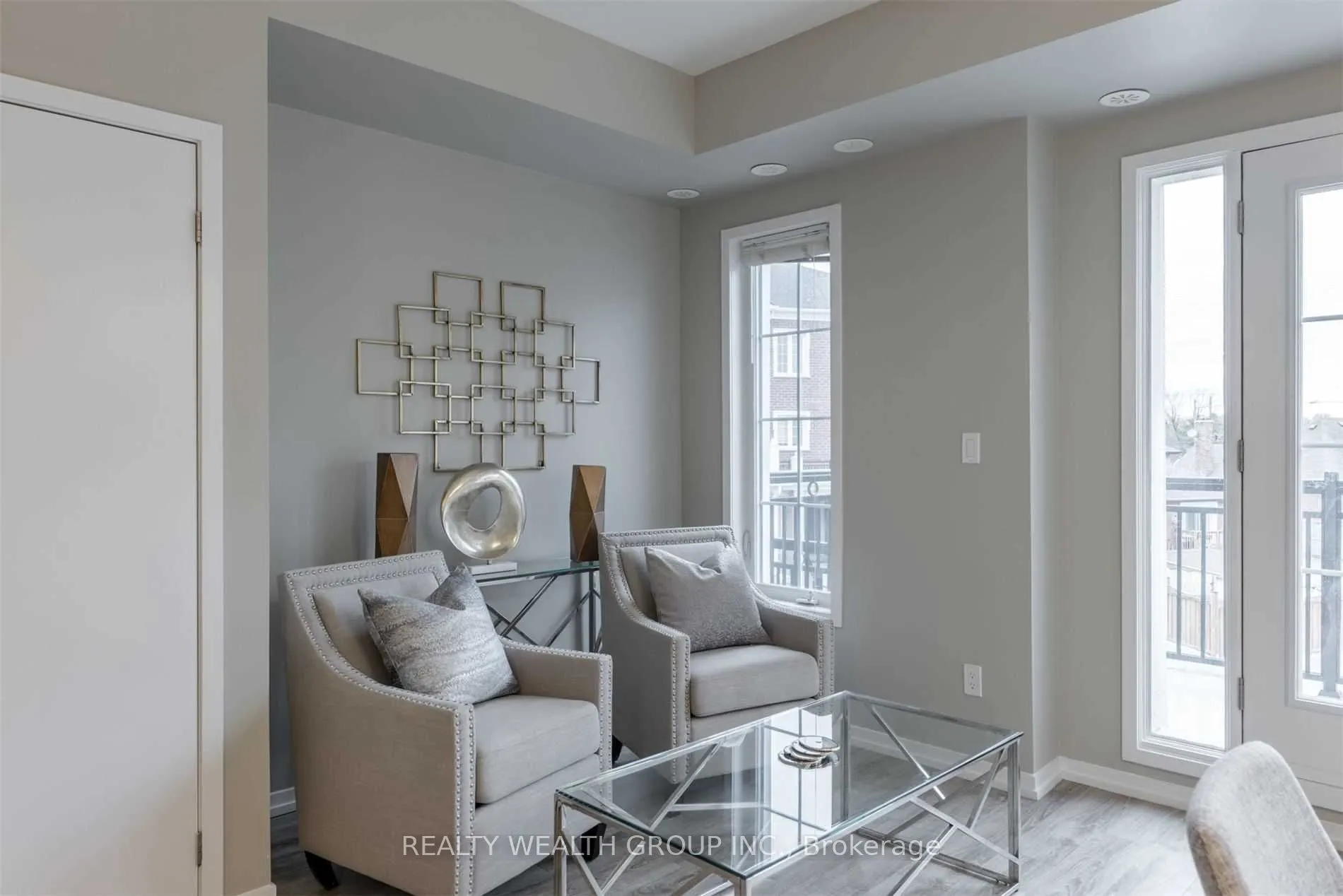 26 Bruce Street #12