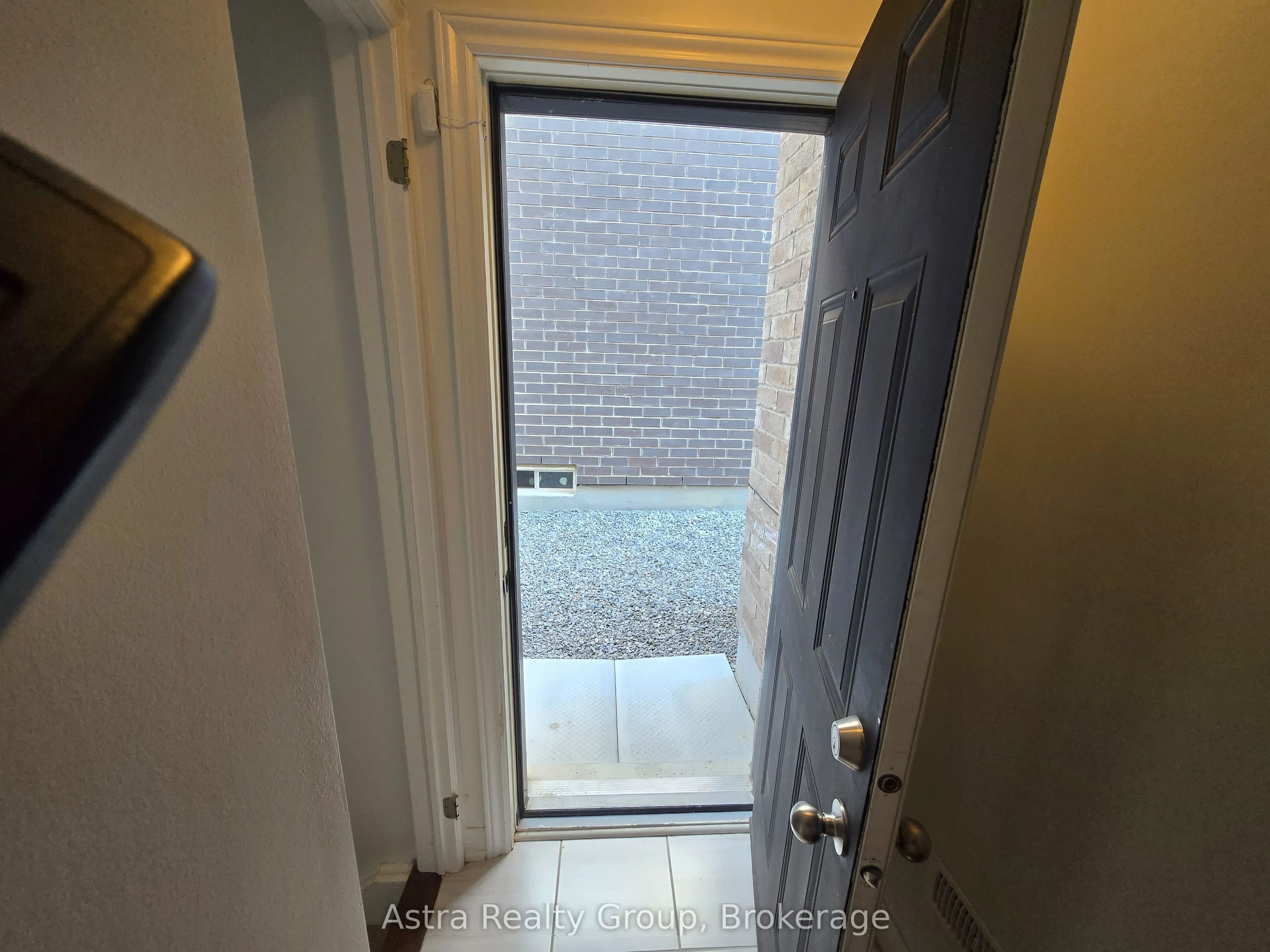 105 Coldwell Bay Circle