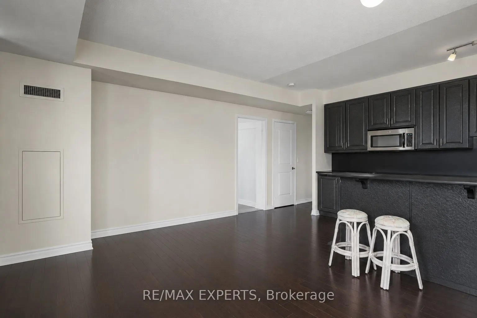 9225 Jane Street #614