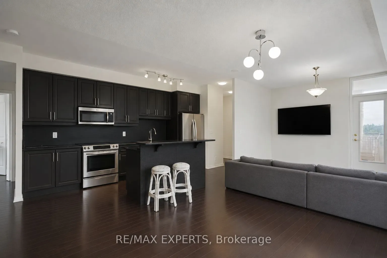 9225 Jane Street #614