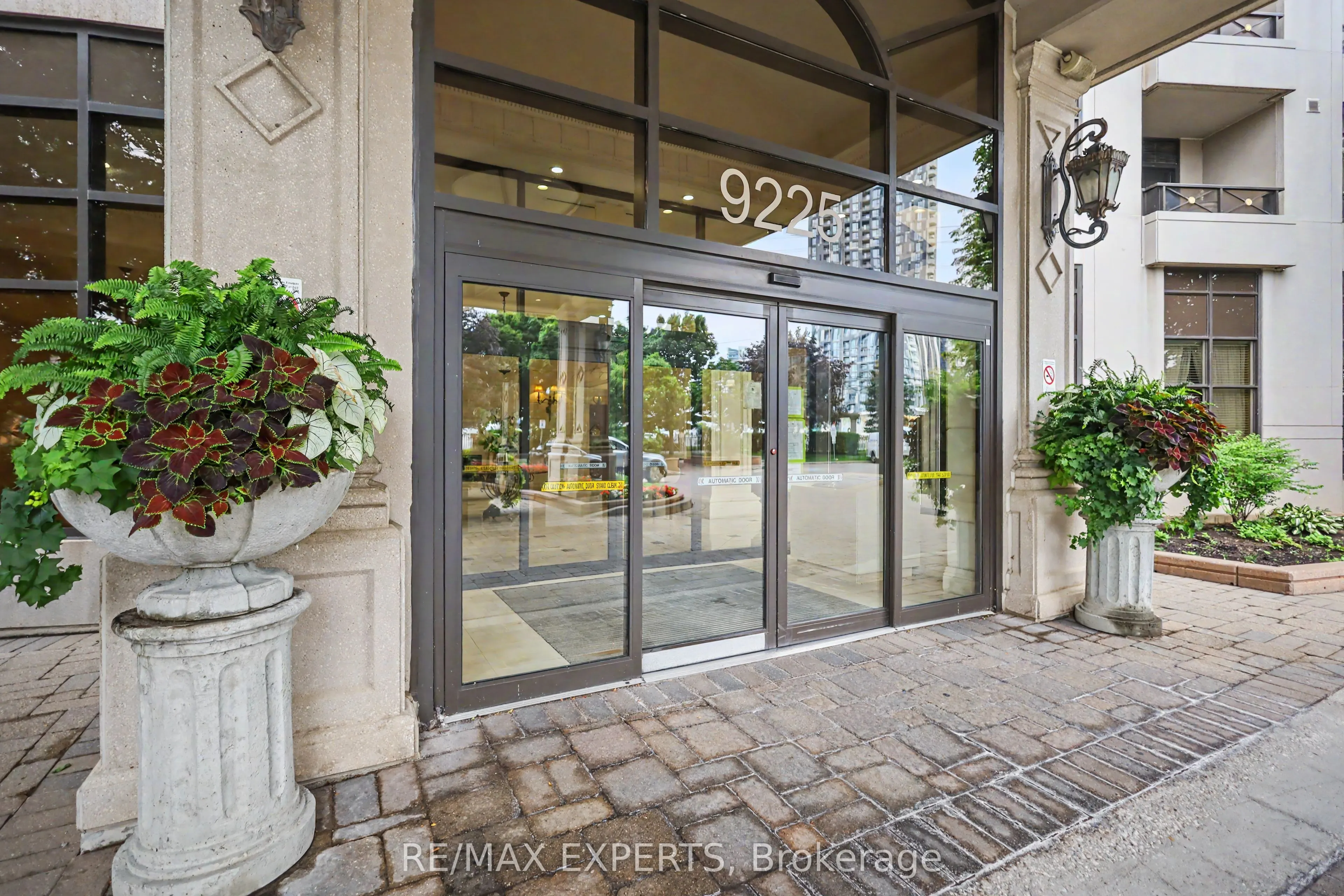 9225 Jane Street #614