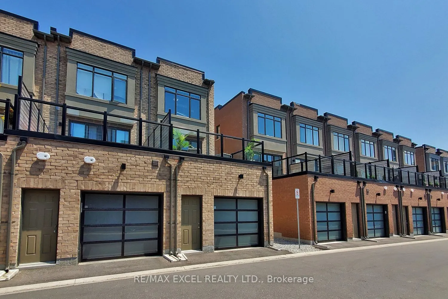 46 Troon Avenue